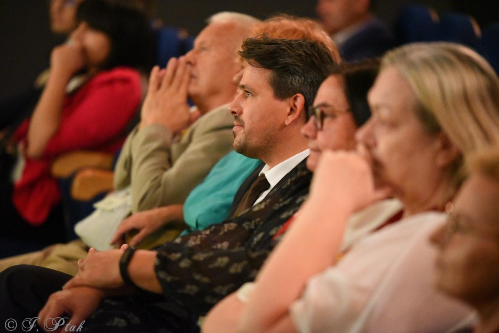 Zdjęcie w galerii na portalu naszraciborz.pl: Głosy dla hospicjum: koncert dobroczynny na rzecz Hospicjum św. Józefa w Raciborzu [FOTO i WIDEO] wiadomości z regionu