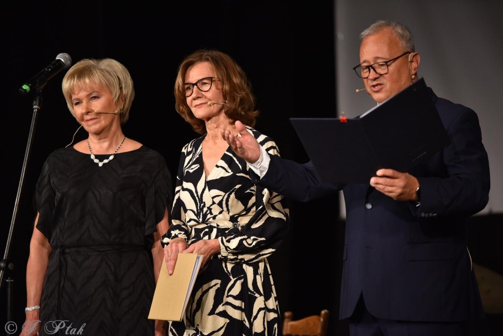 Zdjęcie w galerii na portalu naszraciborz.pl: Głosy dla hospicjum: koncert dobroczynny na rzecz Hospicjum św. Józefa w Raciborzu [FOTO i WIDEO] wiadomości z regionu