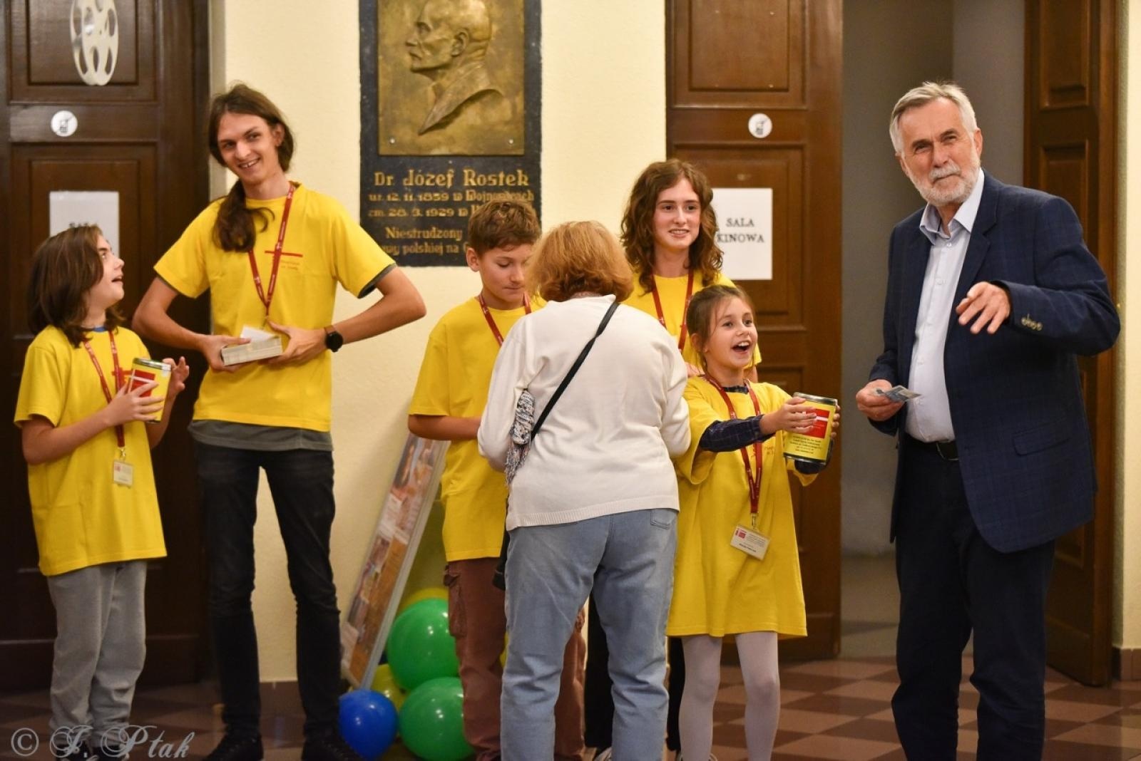 Zdjęcie w galerii na portalu naszraciborz.pl: Głosy dla hospicjum: koncert dobroczynny na rzecz Hospicjum św. Józefa w Raciborzu [FOTO i WIDEO] wiadomości z regionu