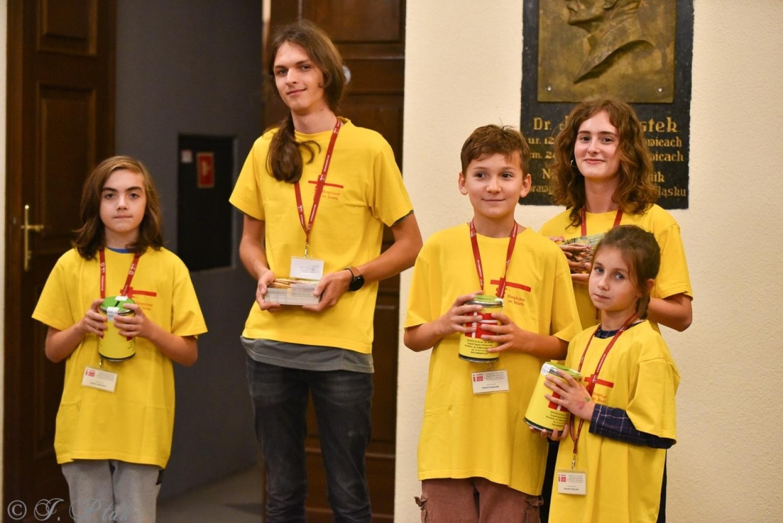 Zdjęcie w galerii na portalu naszraciborz.pl: Głosy dla hospicjum: koncert dobroczynny na rzecz Hospicjum św. Józefa w Raciborzu [FOTO i WIDEO] wiadomości z regionu