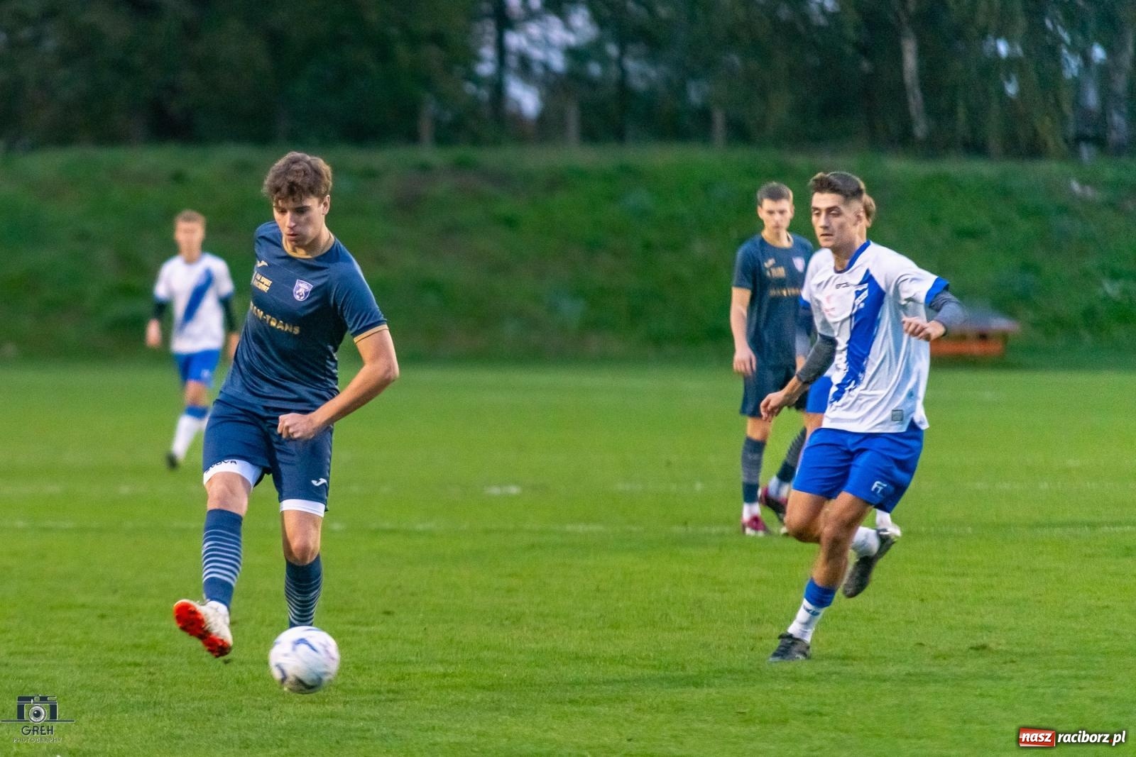 Zdjęcie w galerii na portalu naszraciborz.pl: Historyczny wieczór przy Srebrnej. Unia Racibórz triumfuje w świetle reflektorów [FOTO] wiadomości z regionu