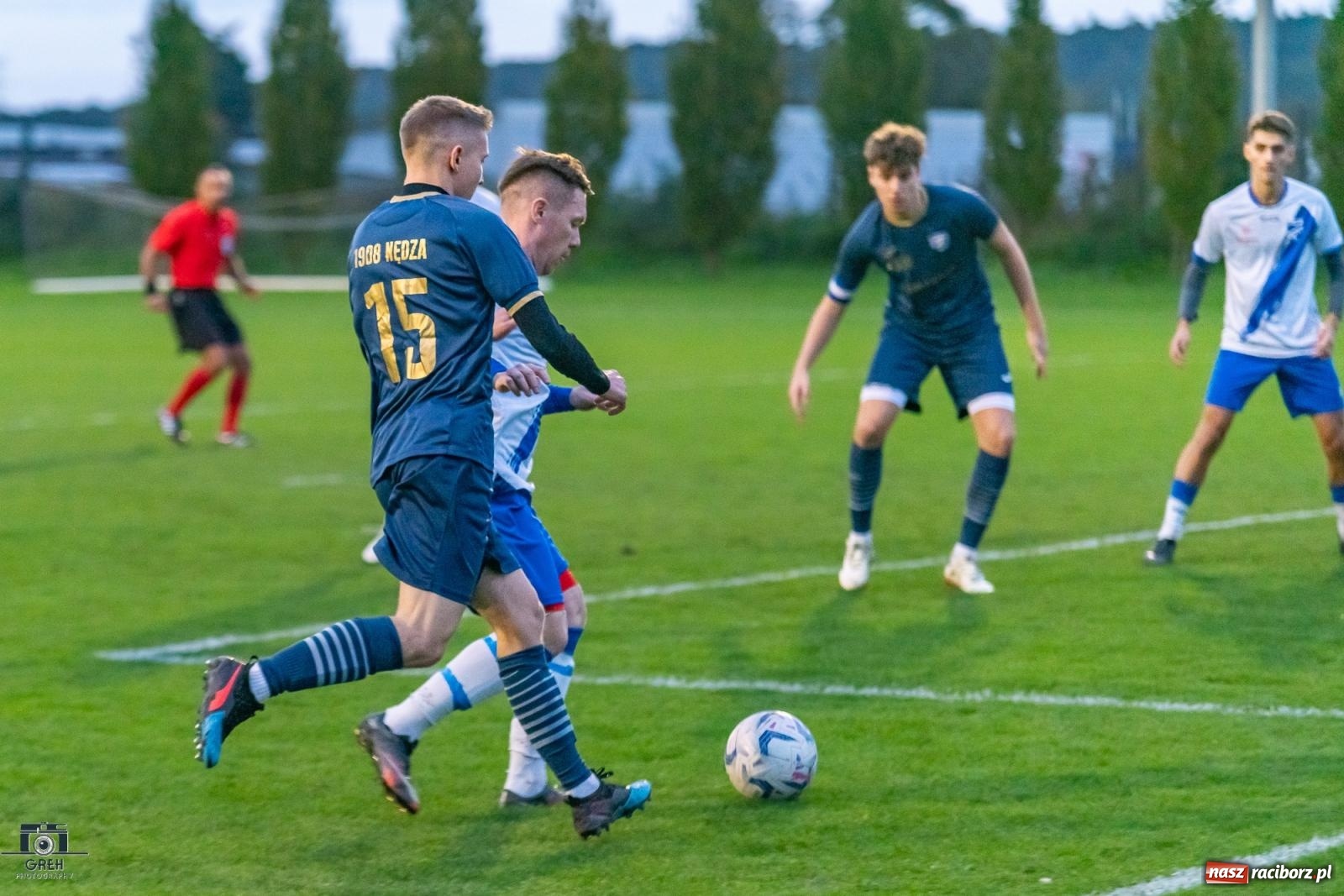 Zdjęcie w galerii na portalu naszraciborz.pl: Historyczny wieczór przy Srebrnej. Unia Racibórz triumfuje w świetle reflektorów [FOTO] wiadomości z regionu