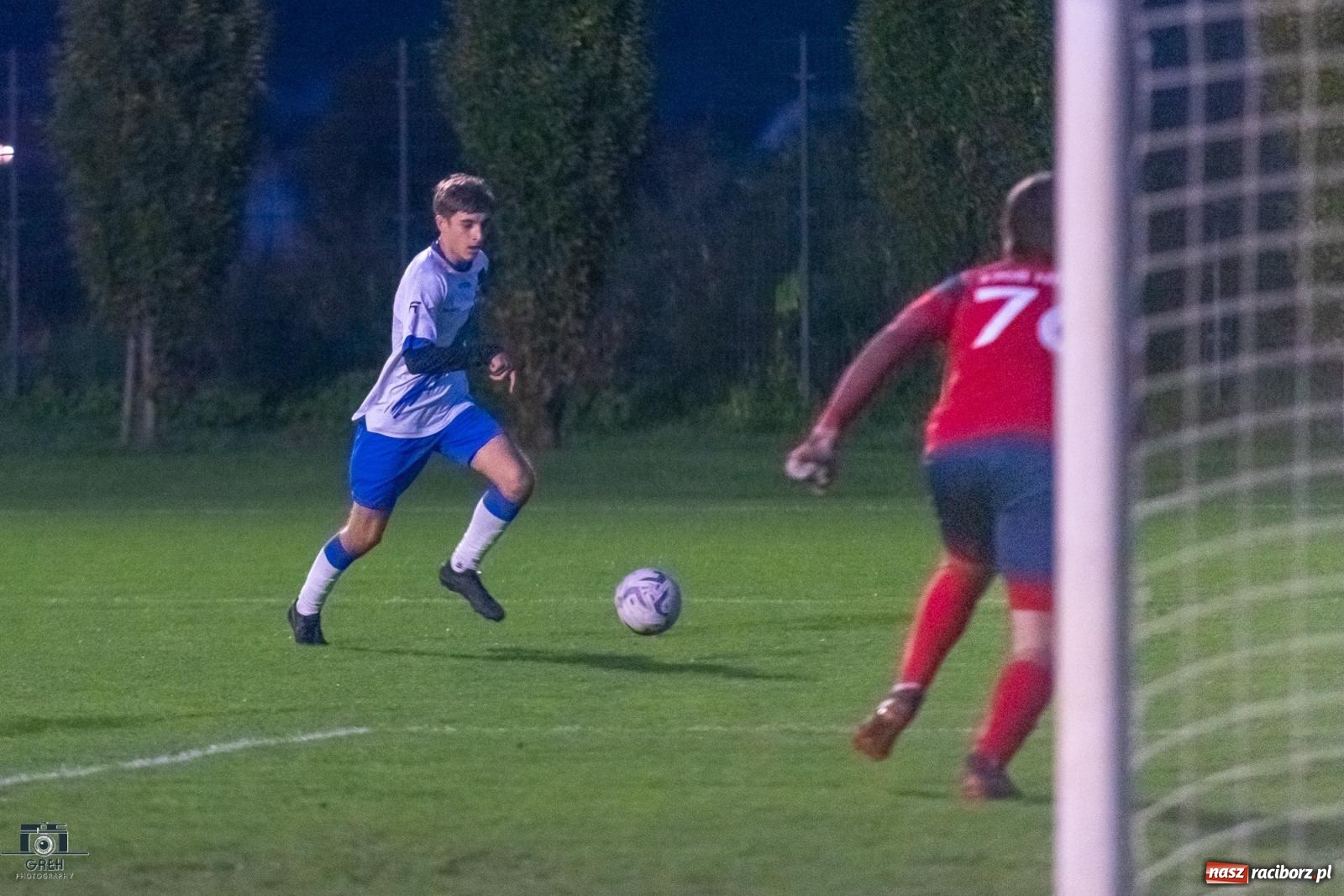 Zdjęcie w galerii na portalu naszraciborz.pl: Historyczny wieczór przy Srebrnej. Unia Racibórz triumfuje w świetle reflektorów [FOTO] wiadomości z regionu