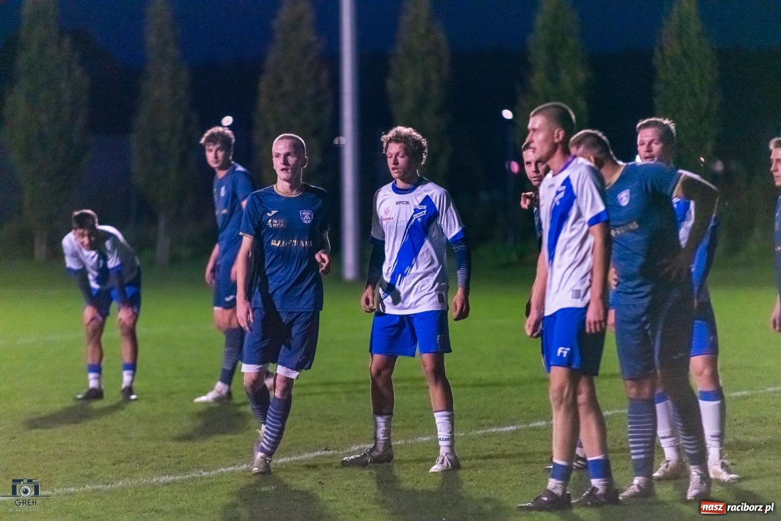 Zdjęcie w galerii na portalu naszraciborz.pl: Historyczny wieczór przy Srebrnej. Unia Racibórz triumfuje w świetle reflektorów [FOTO] wiadomości z regionu