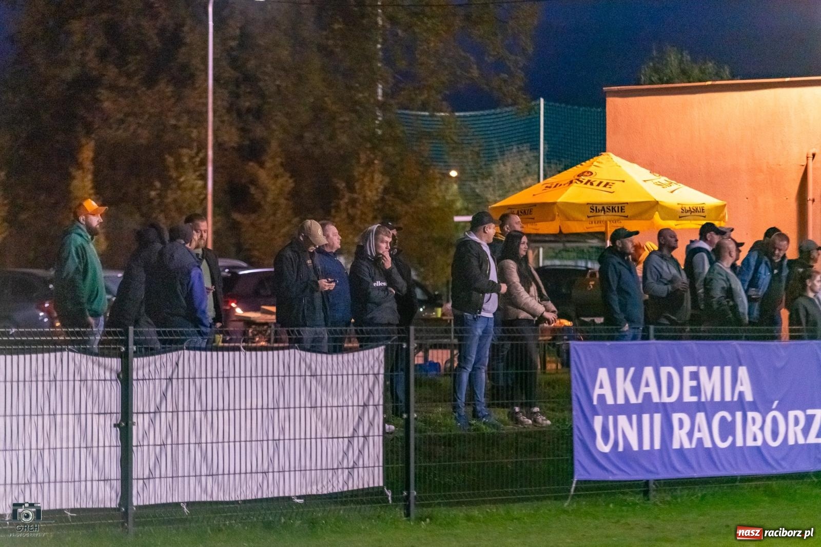 Zdjęcie w galerii na portalu naszraciborz.pl: Historyczny wieczór przy Srebrnej. Unia Racibórz triumfuje w świetle reflektorów [FOTO] wiadomości z regionu