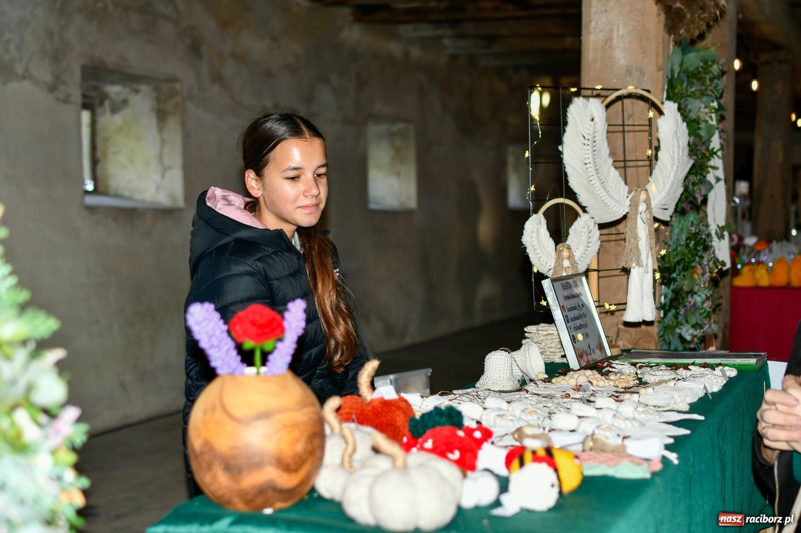 Zdjęcie w galerii na portalu naszraciborz.pl: Spichlerz w Sławikowie pełen przysmaków, kwiatów i rękodzieła wiadomości z regionu