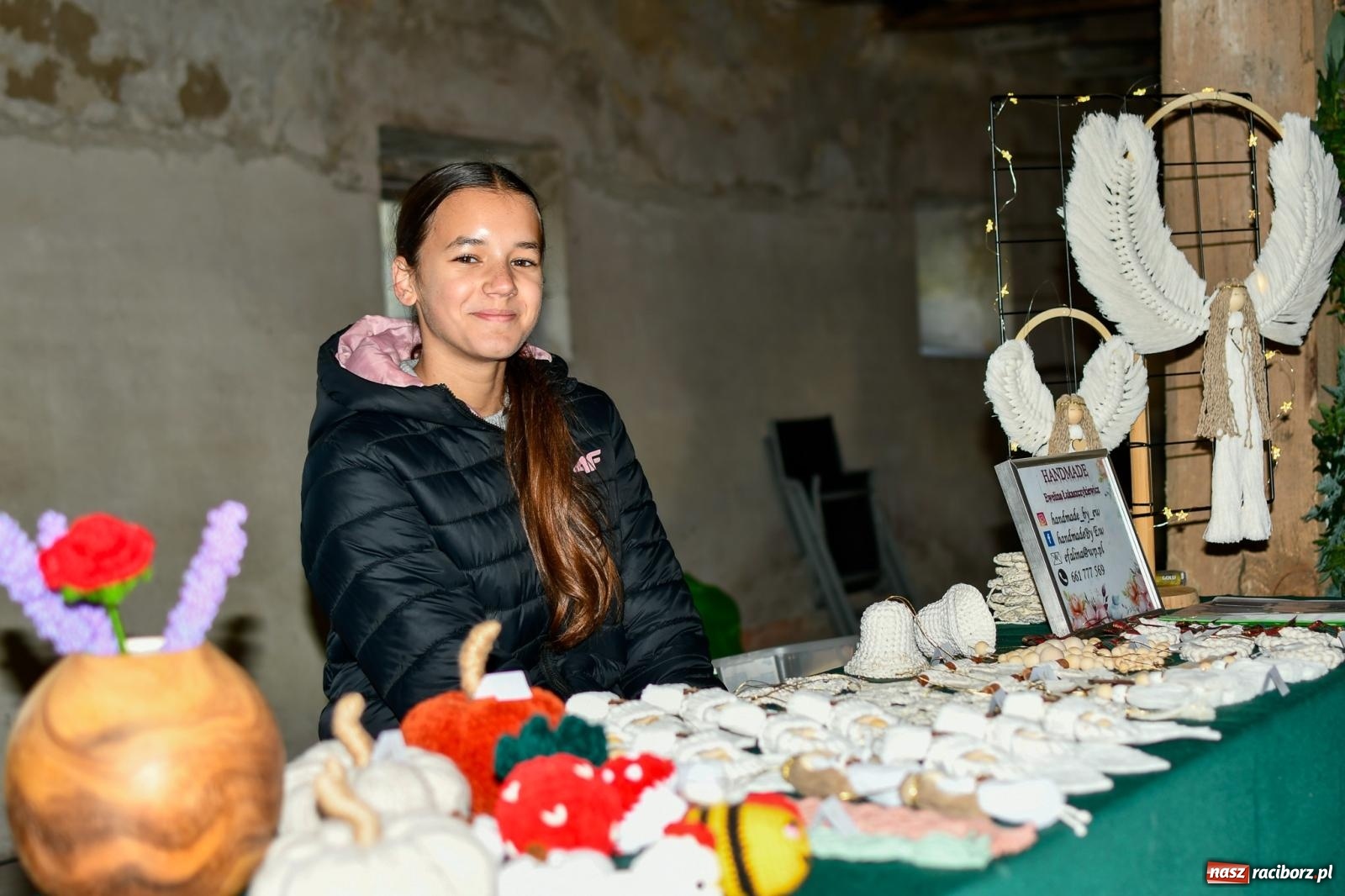Zdjęcie w galerii na portalu naszraciborz.pl: Spichlerz w Sławikowie pełen przysmaków, kwiatów i rękodzieła wiadomości z regionu