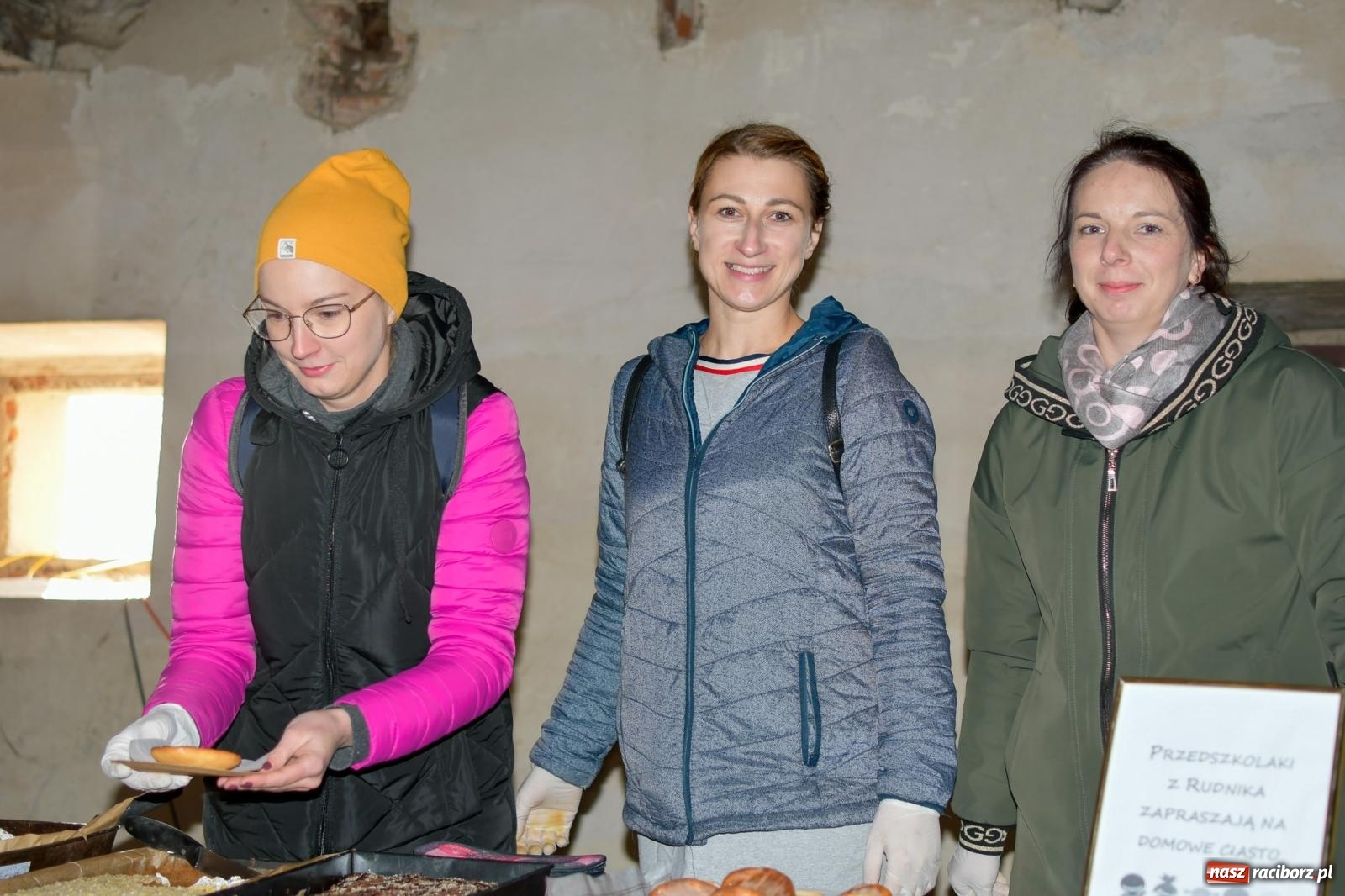 Zdjęcie w galerii na portalu naszraciborz.pl: Spichlerz w Sławikowie pełen przysmaków, kwiatów i rękodzieła wiadomości z regionu