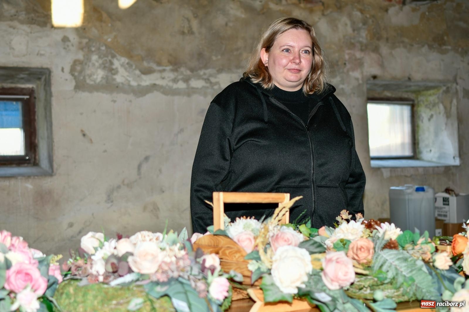 Zdjęcie w galerii na portalu naszraciborz.pl: Spichlerz w Sławikowie pełen przysmaków, kwiatów i rękodzieła wiadomości z regionu
