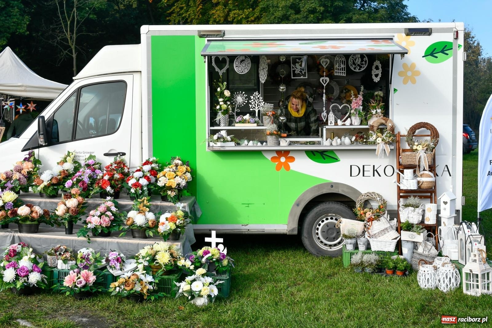 Zdjęcie w galerii na portalu naszraciborz.pl: Spichlerz w Sławikowie pełen przysmaków, kwiatów i rękodzieła wiadomości z regionu