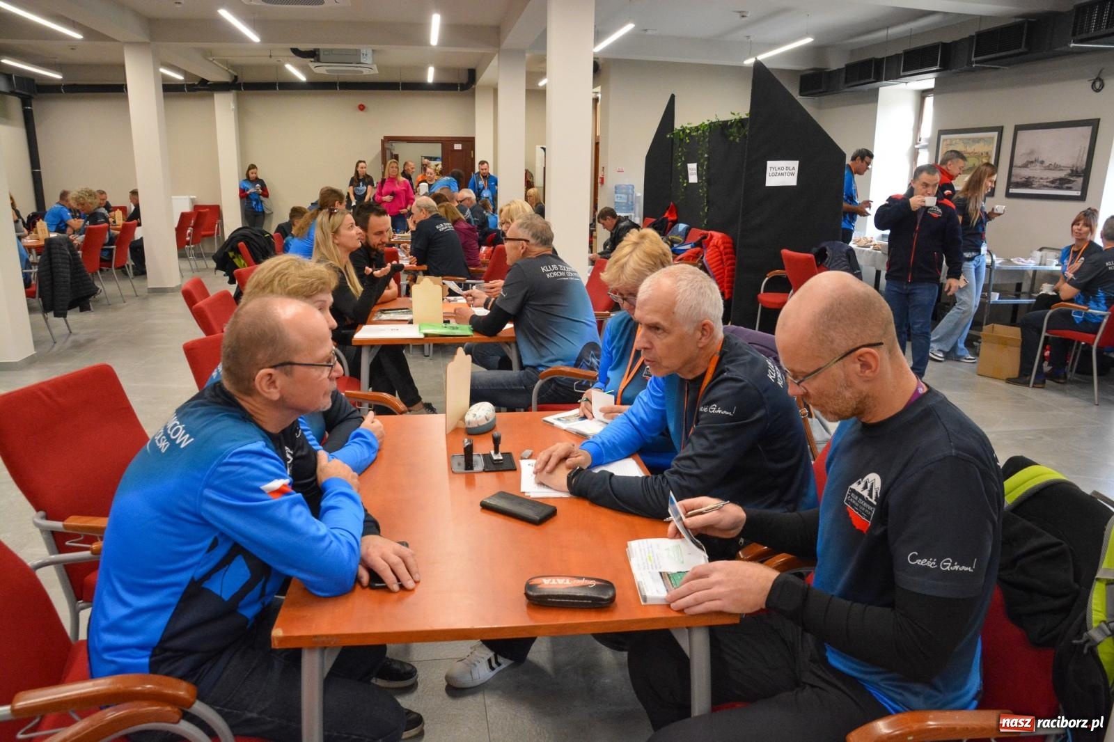 Zdjęcie w galerii na portalu naszraciborz.pl: Klub Zdobywców Korony Gór Polski zawitał na raciborski zamek [FOTO i WIDEO] wiadomości z regionu