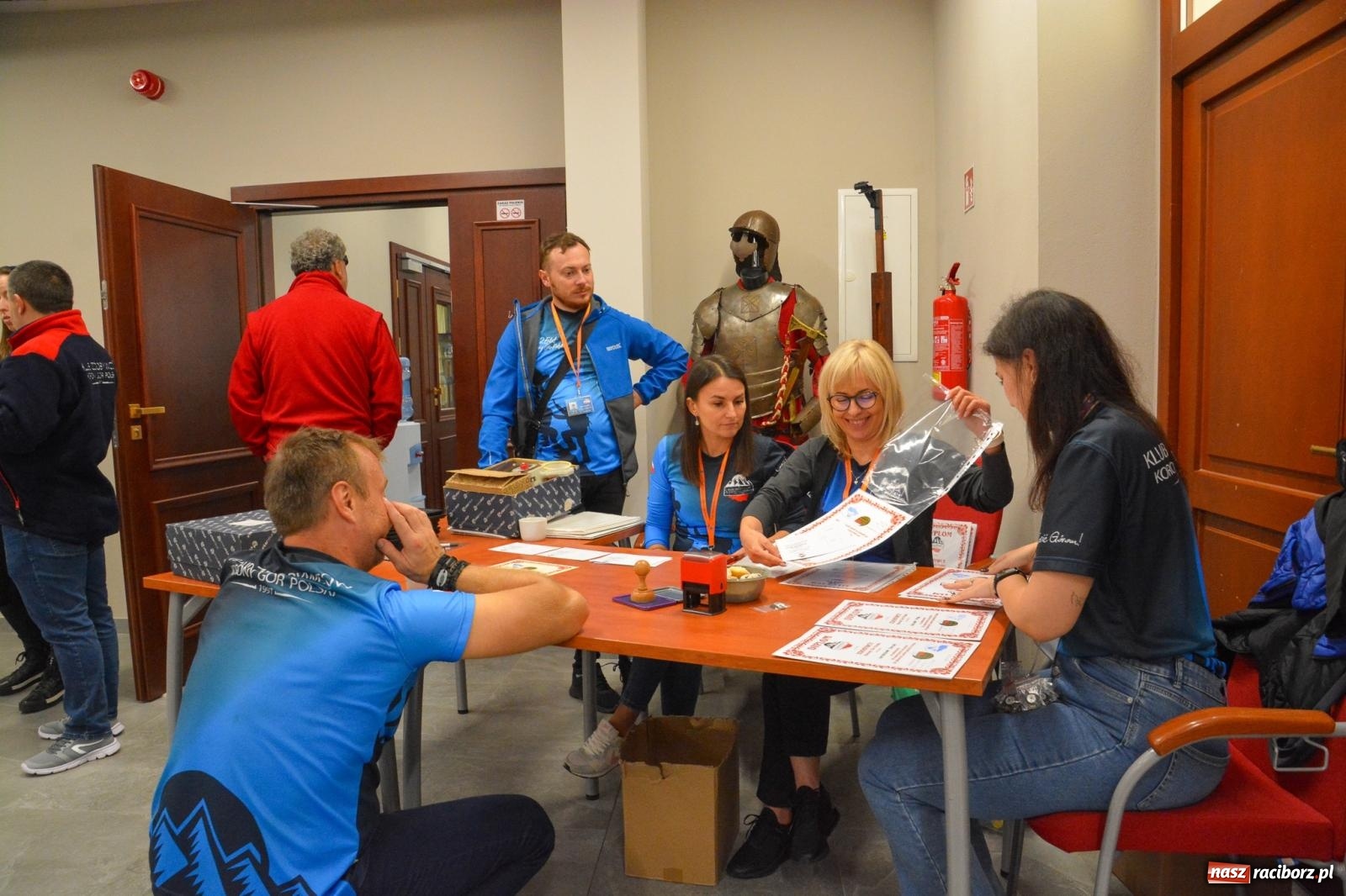 Zdjęcie w galerii na portalu naszraciborz.pl: Klub Zdobywców Korony Gór Polski zawitał na raciborski zamek [FOTO i WIDEO] wiadomości z regionu