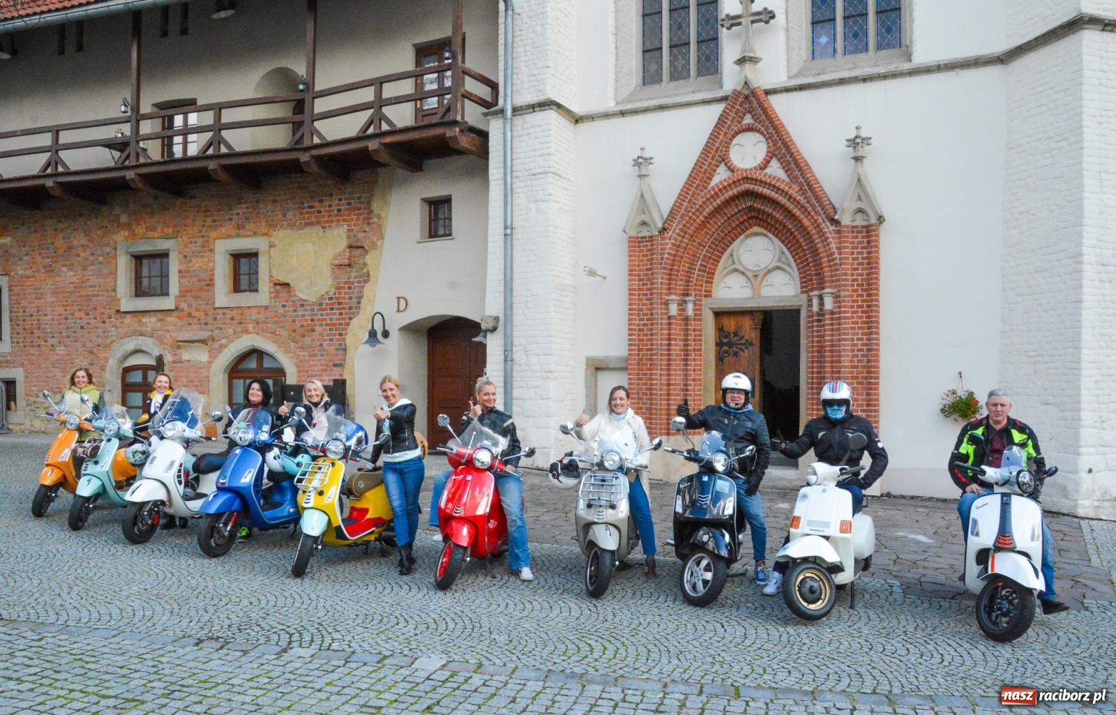 Zdjęcie w galerii na portalu naszraciborz.pl: Klub Zdobywców Korony Gór Polski zawitał na raciborski zamek [FOTO i WIDEO] wiadomości z regionu