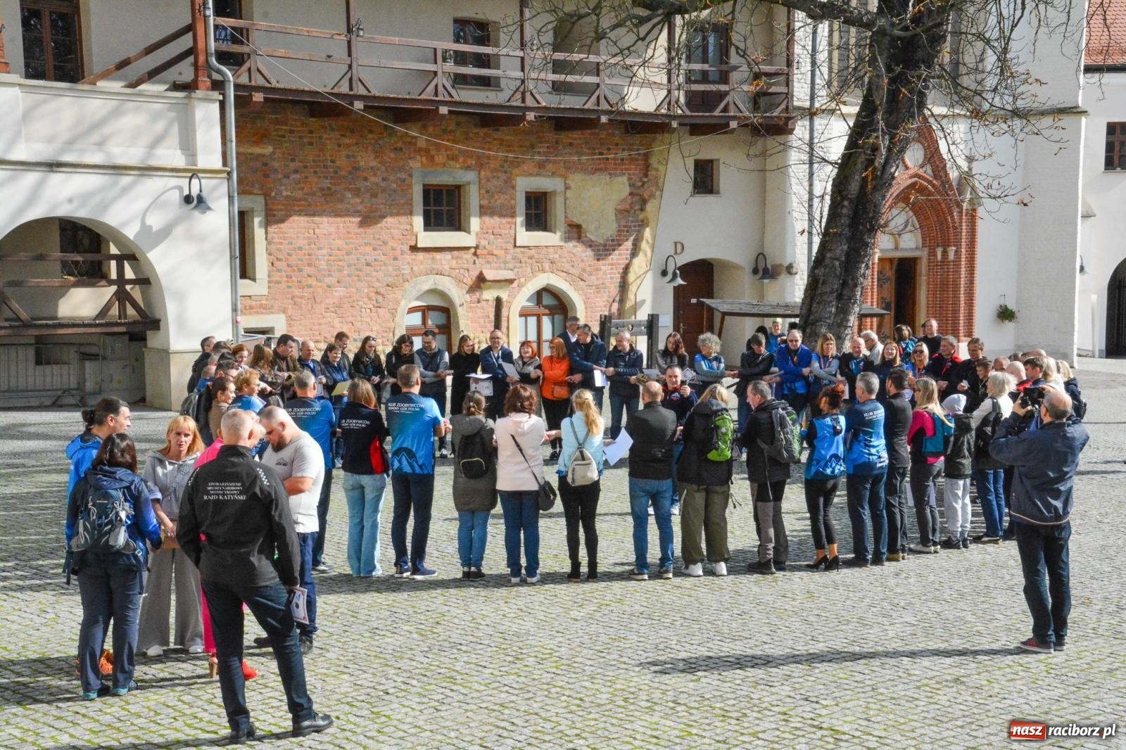 Zdjęcie w galerii na portalu naszraciborz.pl: Klub Zdobywców Korony Gór Polski zawitał na raciborski zamek [FOTO i WIDEO] wiadomości z regionu
