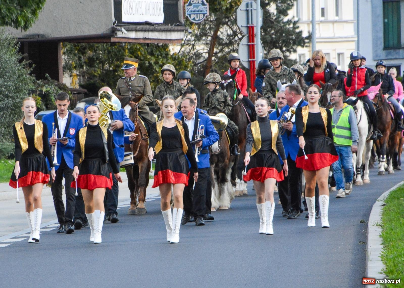 Zdjęcie w galerii na portalu naszraciborz.pl: Charytatywny Hubertus na Ostrogu [FOTO i WIDEO] wiadomości z regionu