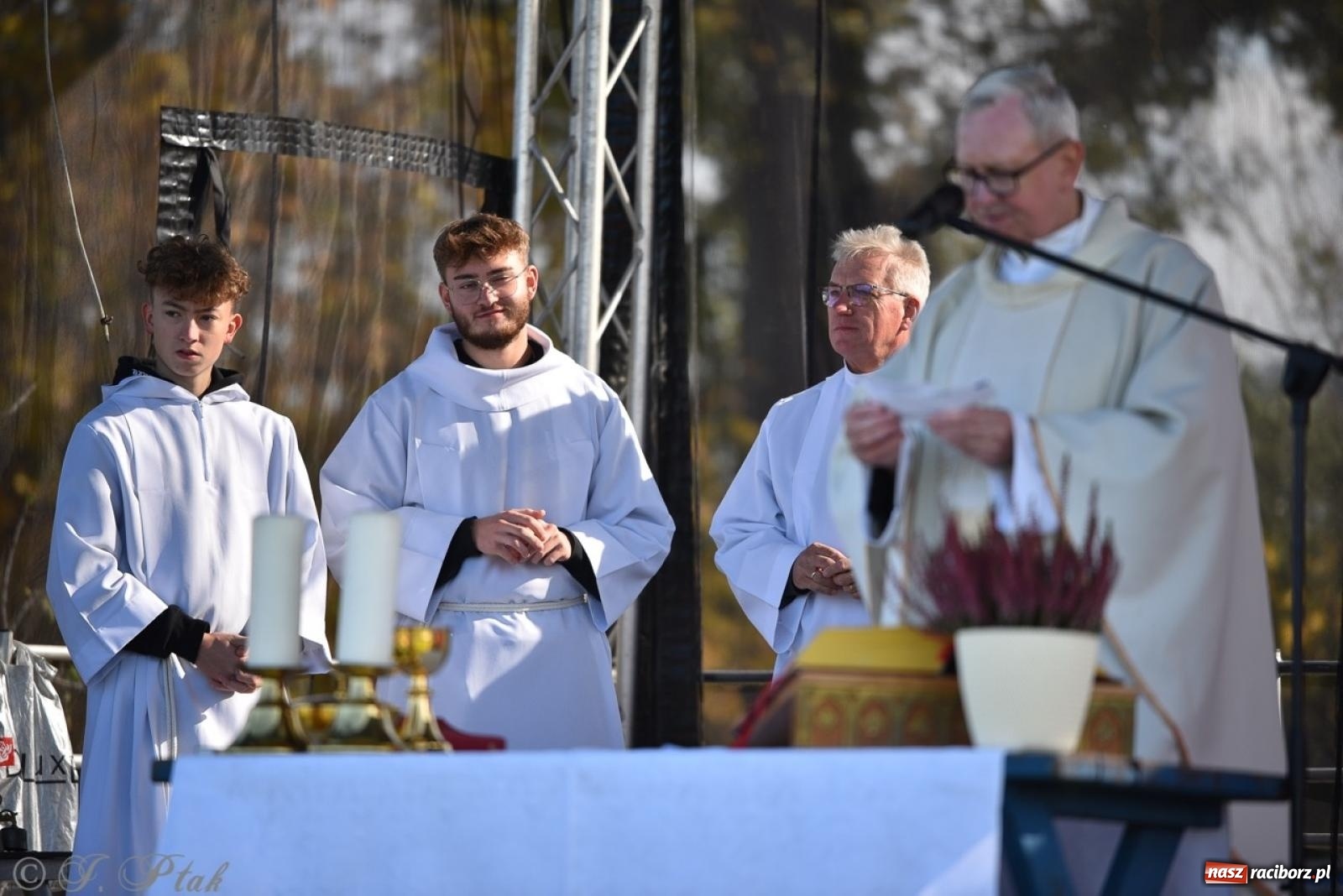 Zdjęcie w galerii na portalu naszraciborz.pl: Hubertus na Huzarskiej na bis – nie tylko tradycja, ale i pomoc dla Amelki [FOTO] wiadomości z regionu