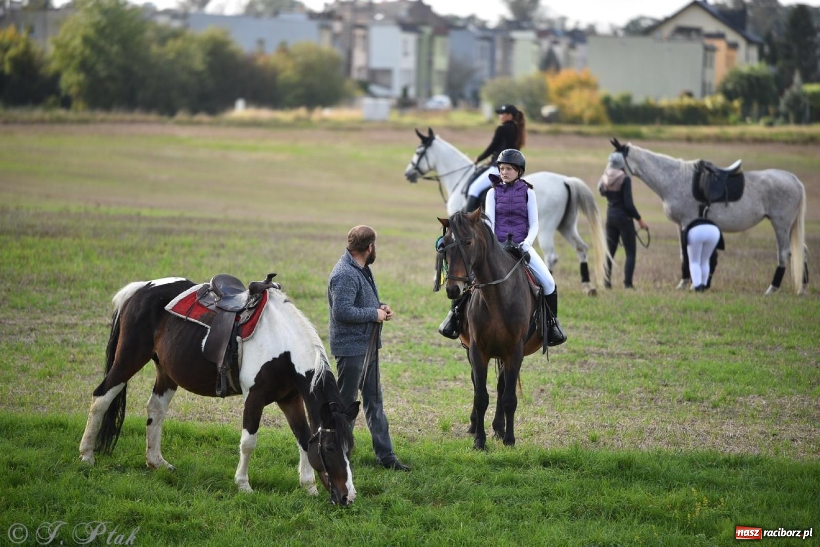 Zdjęcie w galerii na portalu naszraciborz.pl: Hubertus na Huzarskiej na bis – nie tylko tradycja, ale i pomoc dla Amelki [FOTO] wiadomości z regionu