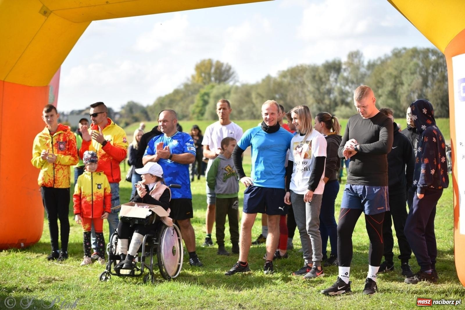 Zdjęcie w galerii na portalu naszraciborz.pl: Hubertus na Huzarskiej na bis – nie tylko tradycja, ale i pomoc dla Amelki [FOTO] wiadomości z regionu
