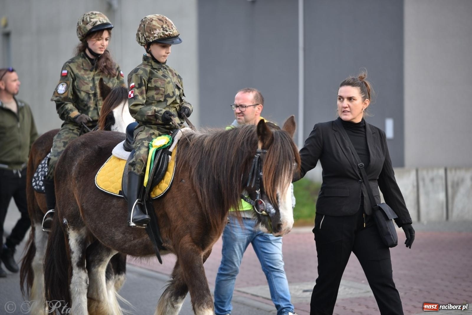 Zdjęcie w galerii na portalu naszraciborz.pl: Hubertus na Huzarskiej na bis – nie tylko tradycja, ale i pomoc dla Amelki [FOTO] wiadomości z regionu