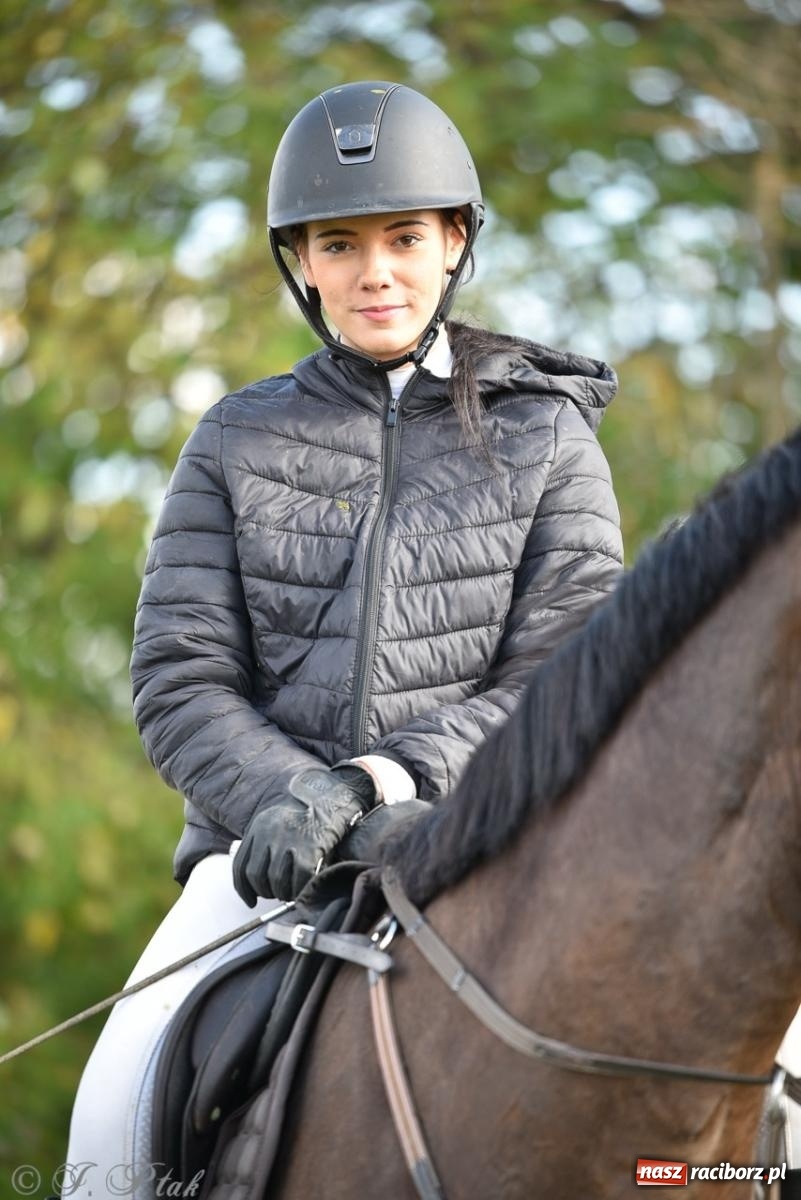 Zdjęcie w galerii na portalu naszraciborz.pl: Hubertus na Huzarskiej na bis – nie tylko tradycja, ale i pomoc dla Amelki [FOTO] wiadomości z regionu
