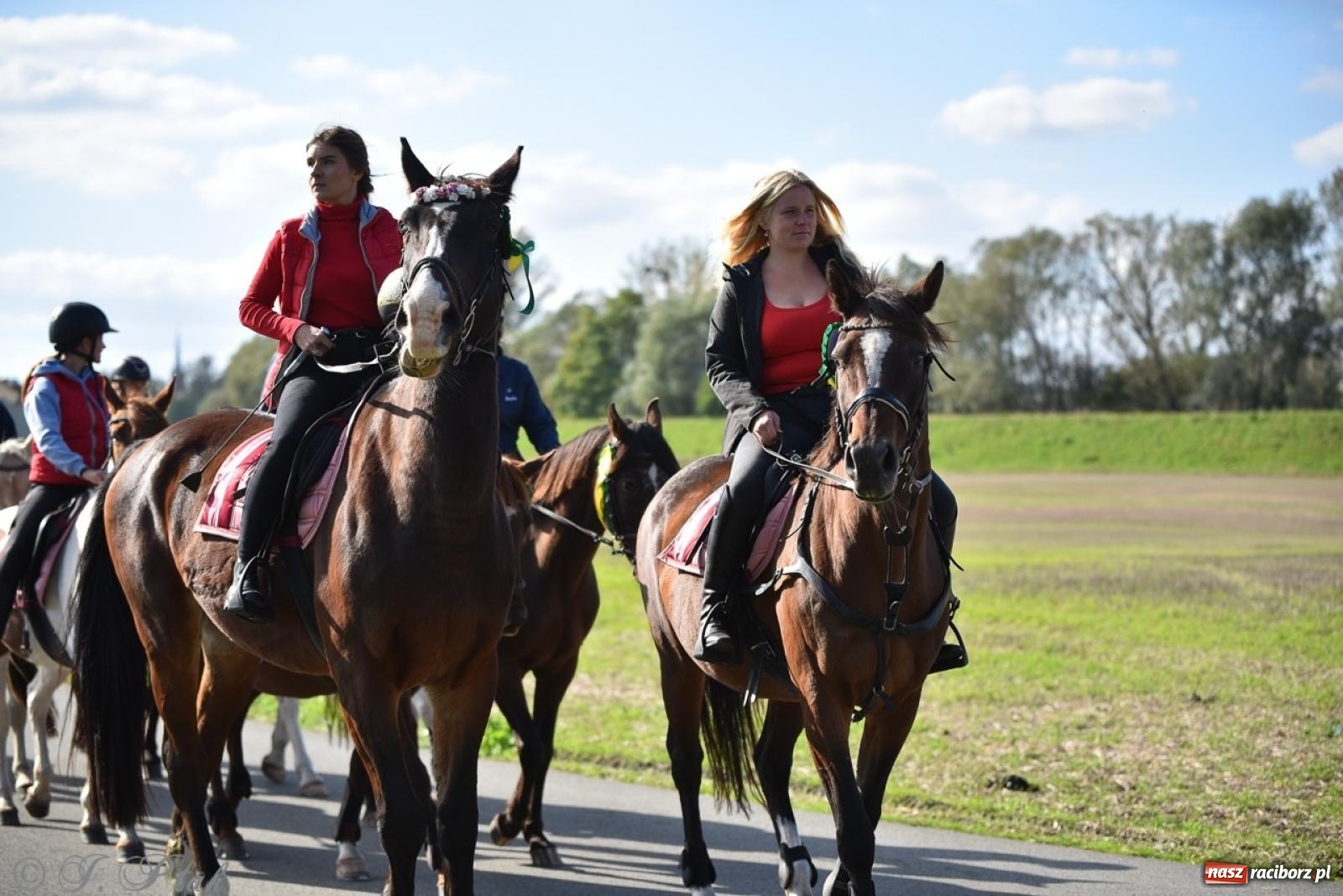 Zdjęcie w galerii na portalu naszraciborz.pl: Hubertus na Huzarskiej na bis – nie tylko tradycja, ale i pomoc dla Amelki [FOTO] wiadomości z regionu