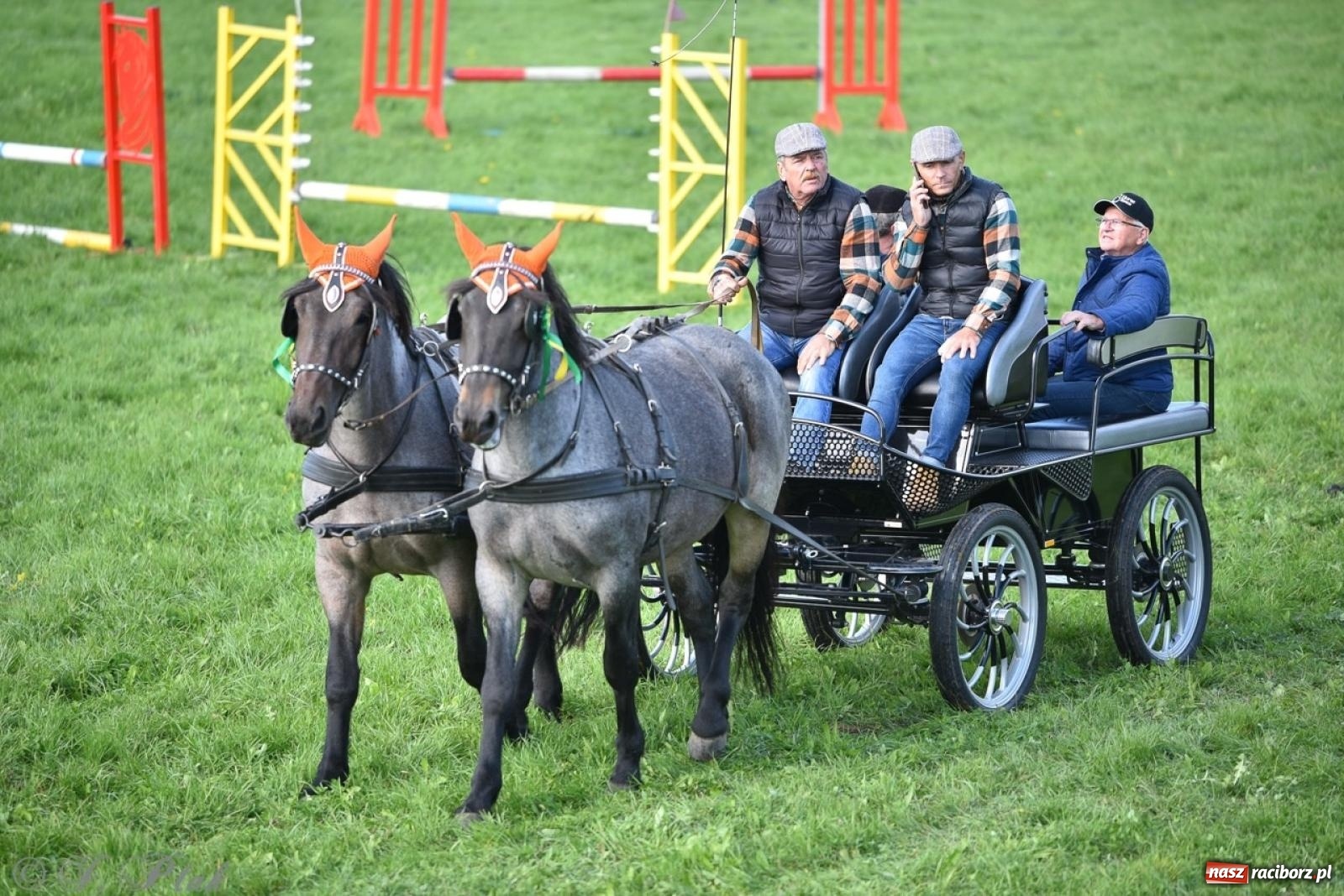Zdjęcie w galerii na portalu naszraciborz.pl: Hubertus na Huzarskiej na bis – nie tylko tradycja, ale i pomoc dla Amelki [FOTO] wiadomości z regionu
