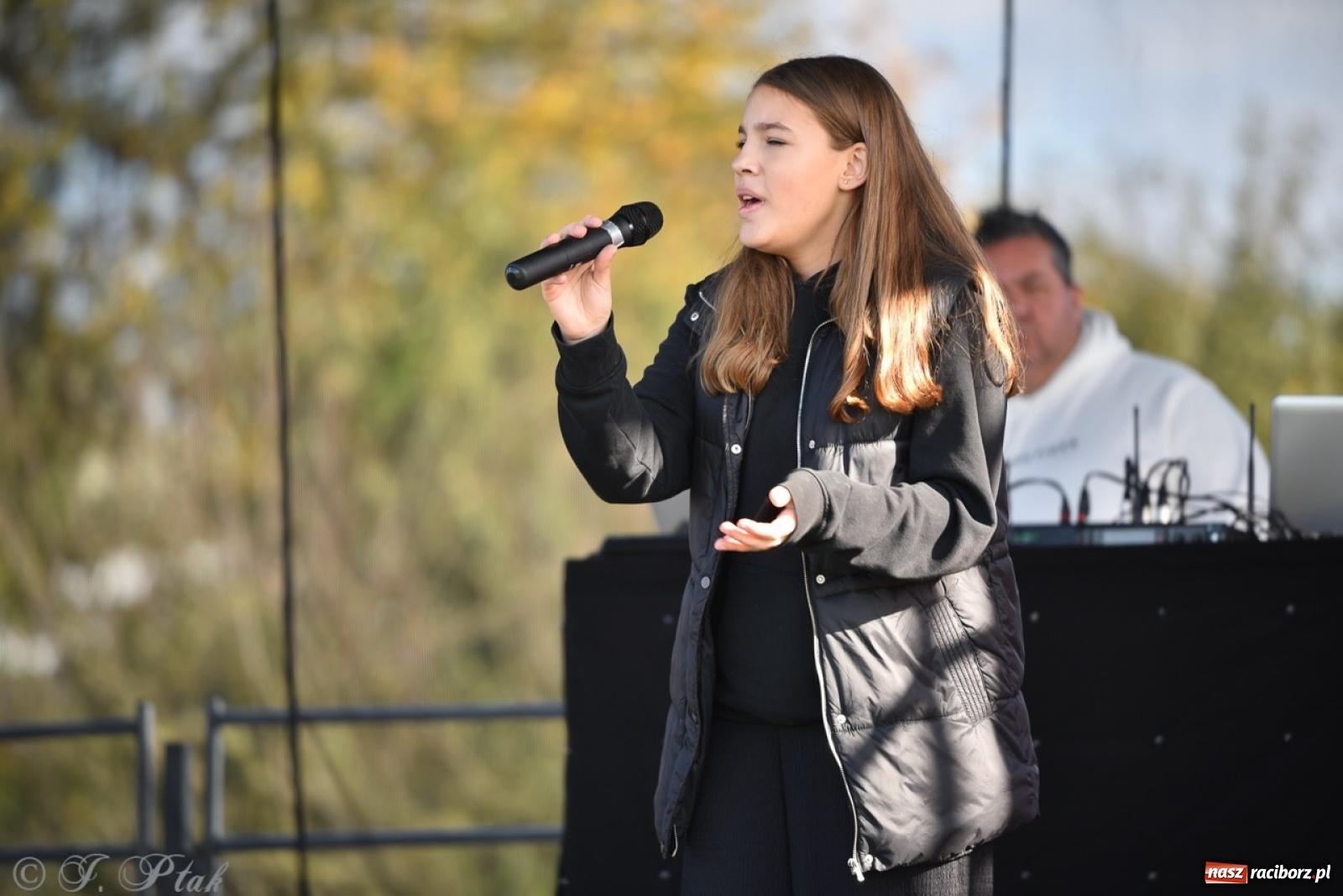 Zdjęcie w galerii na portalu naszraciborz.pl: Hubertus na Huzarskiej na bis – nie tylko tradycja, ale i pomoc dla Amelki [FOTO] wiadomości z regionu
