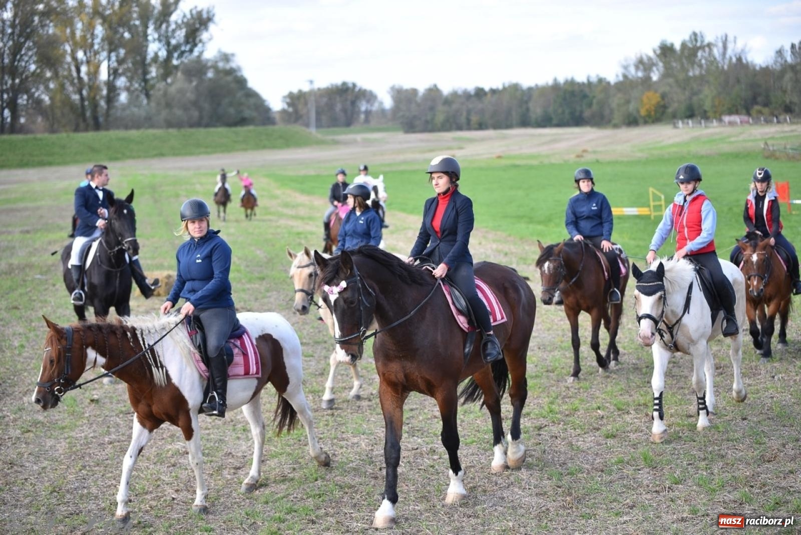 Zdjęcie w galerii na portalu naszraciborz.pl: Hubertus na Huzarskiej na bis – nie tylko tradycja, ale i pomoc dla Amelki [FOTO] wiadomości z regionu