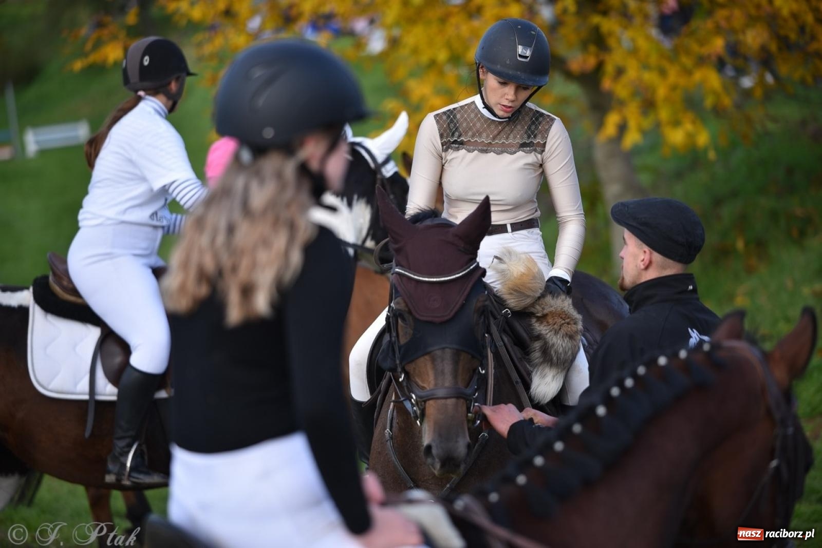 Zdjęcie w galerii na portalu naszraciborz.pl: Hubertus na Huzarskiej na bis – nie tylko tradycja, ale i pomoc dla Amelki [FOTO] wiadomości z regionu