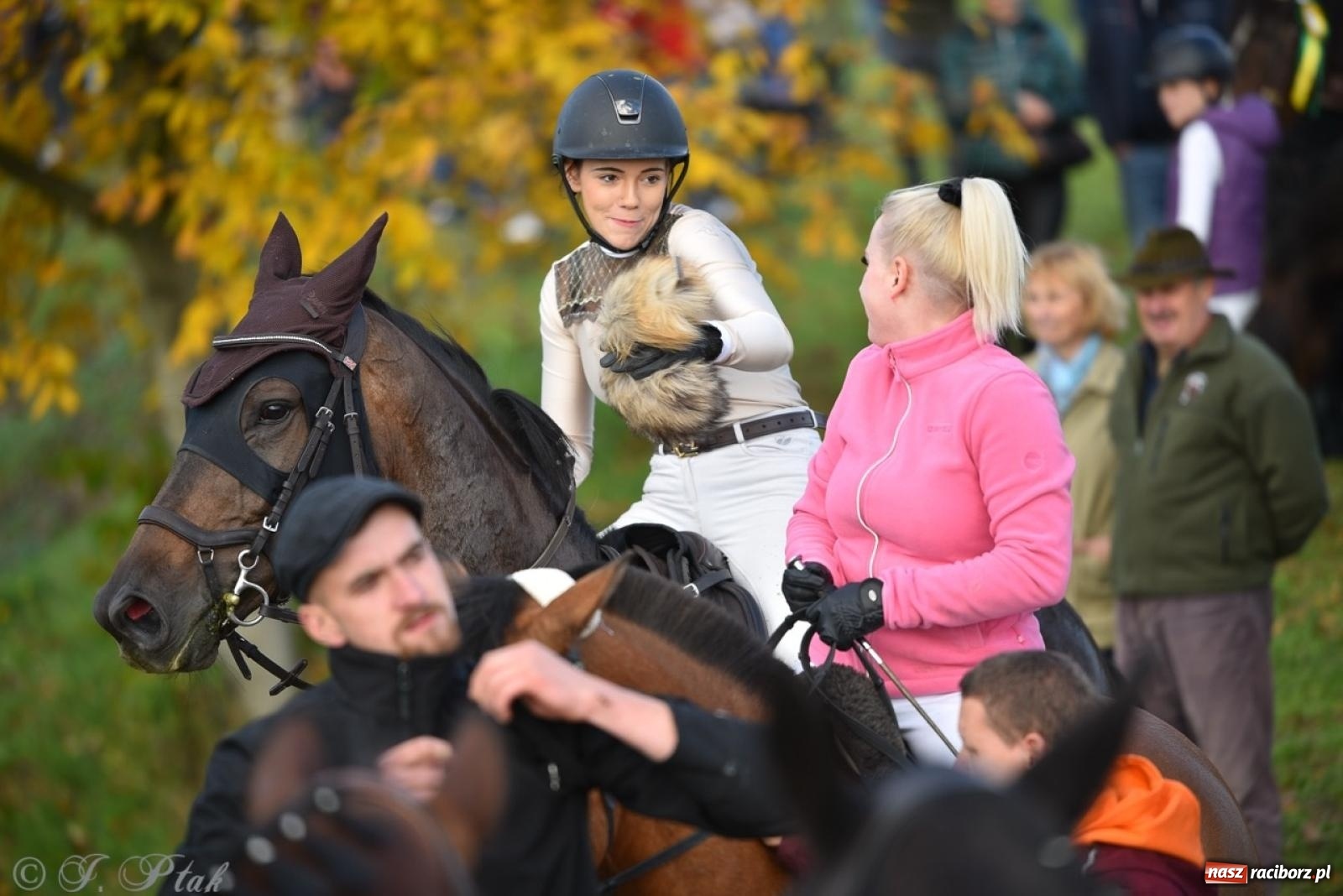 Zdjęcie w galerii na portalu naszraciborz.pl: Hubertus na Huzarskiej na bis – nie tylko tradycja, ale i pomoc dla Amelki [FOTO] wiadomości z regionu