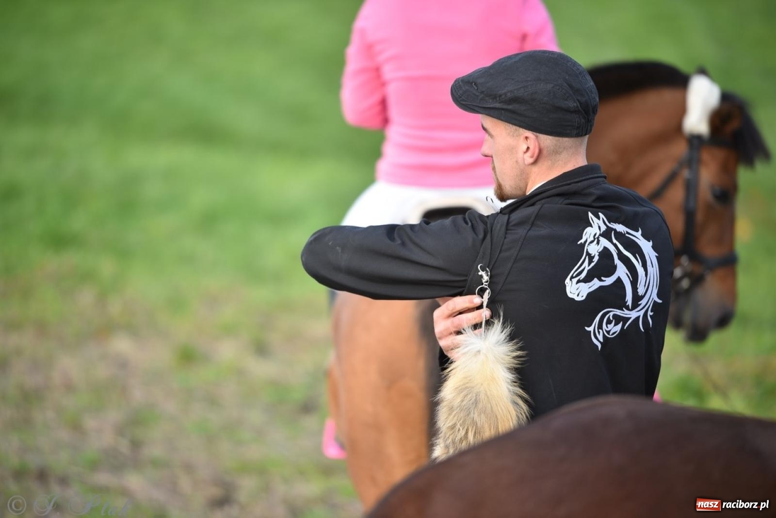 Zdjęcie w galerii na portalu naszraciborz.pl: Hubertus na Huzarskiej na bis – nie tylko tradycja, ale i pomoc dla Amelki [FOTO] wiadomości z regionu