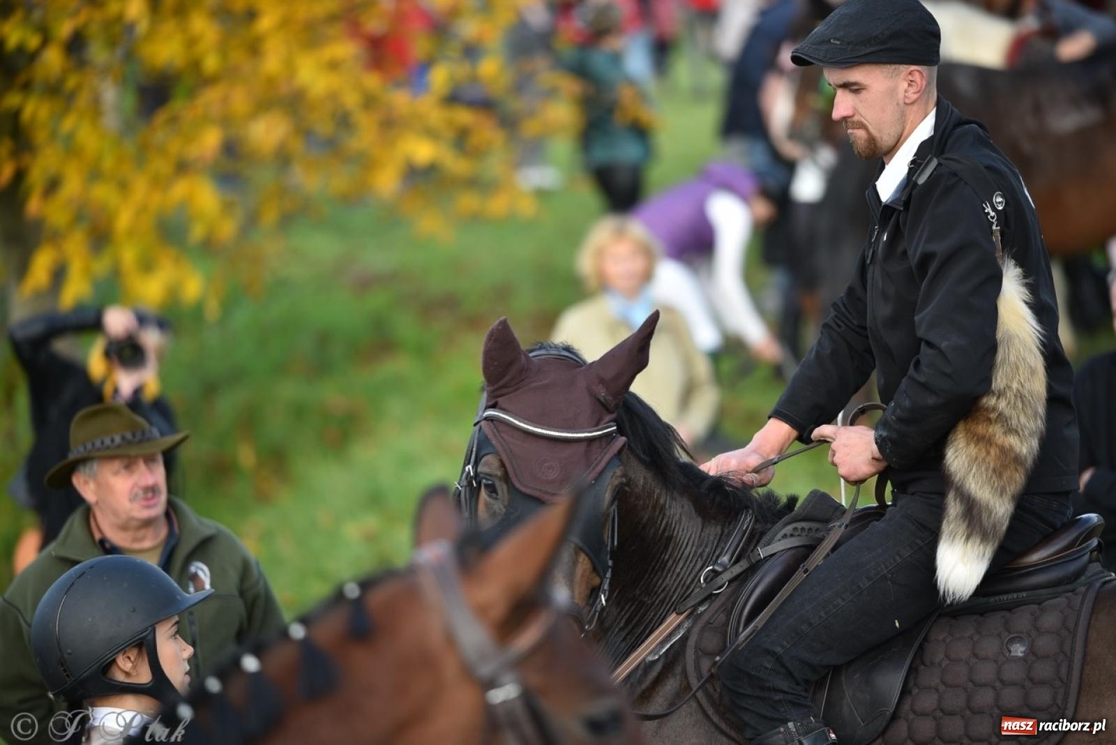 Zdjęcie w galerii na portalu naszraciborz.pl: Hubertus na Huzarskiej na bis – nie tylko tradycja, ale i pomoc dla Amelki [FOTO] wiadomości z regionu