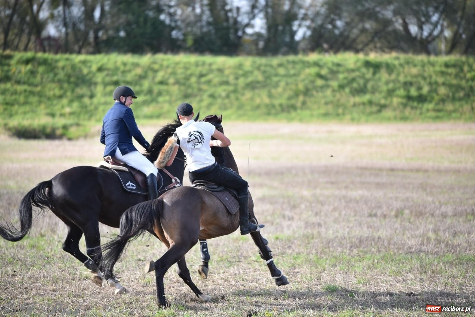 Zdjęcie w galerii na portalu naszraciborz.pl: Hubertus na Huzarskiej na bis – nie tylko tradycja, ale i pomoc dla Amelki [FOTO] wiadomości z regionu
