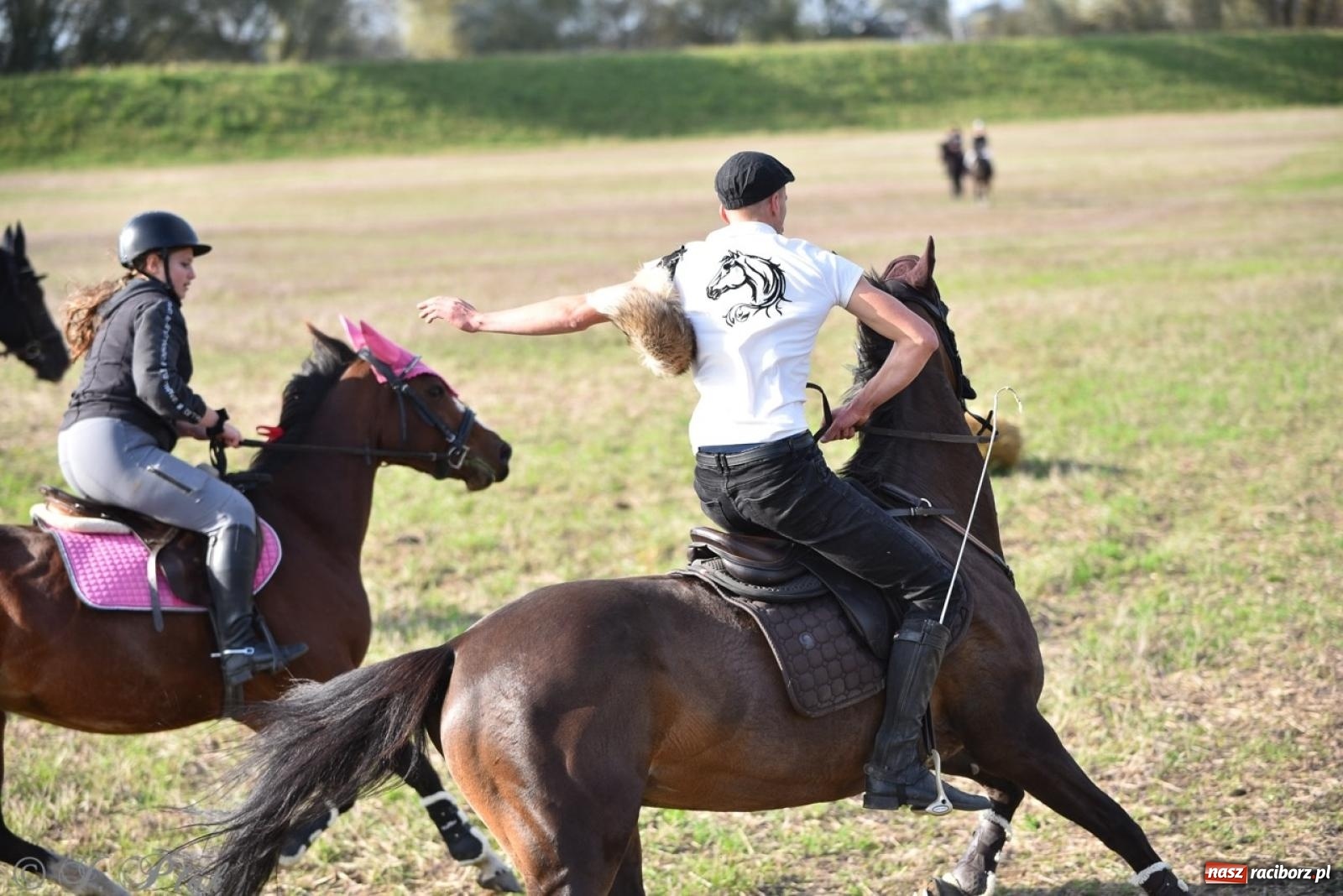 Zdjęcie w galerii na portalu naszraciborz.pl: Hubertus na Huzarskiej na bis – nie tylko tradycja, ale i pomoc dla Amelki [FOTO] wiadomości z regionu