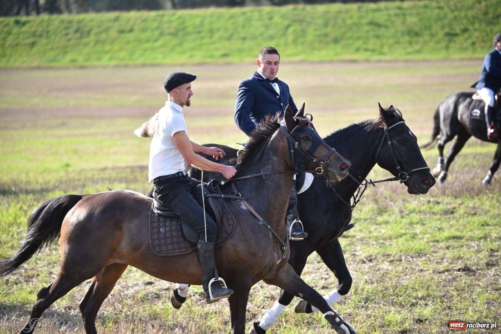 Zdjęcie w galerii na portalu naszraciborz.pl: Hubertus na Huzarskiej na bis – nie tylko tradycja, ale i pomoc dla Amelki [FOTO] wiadomości z regionu
