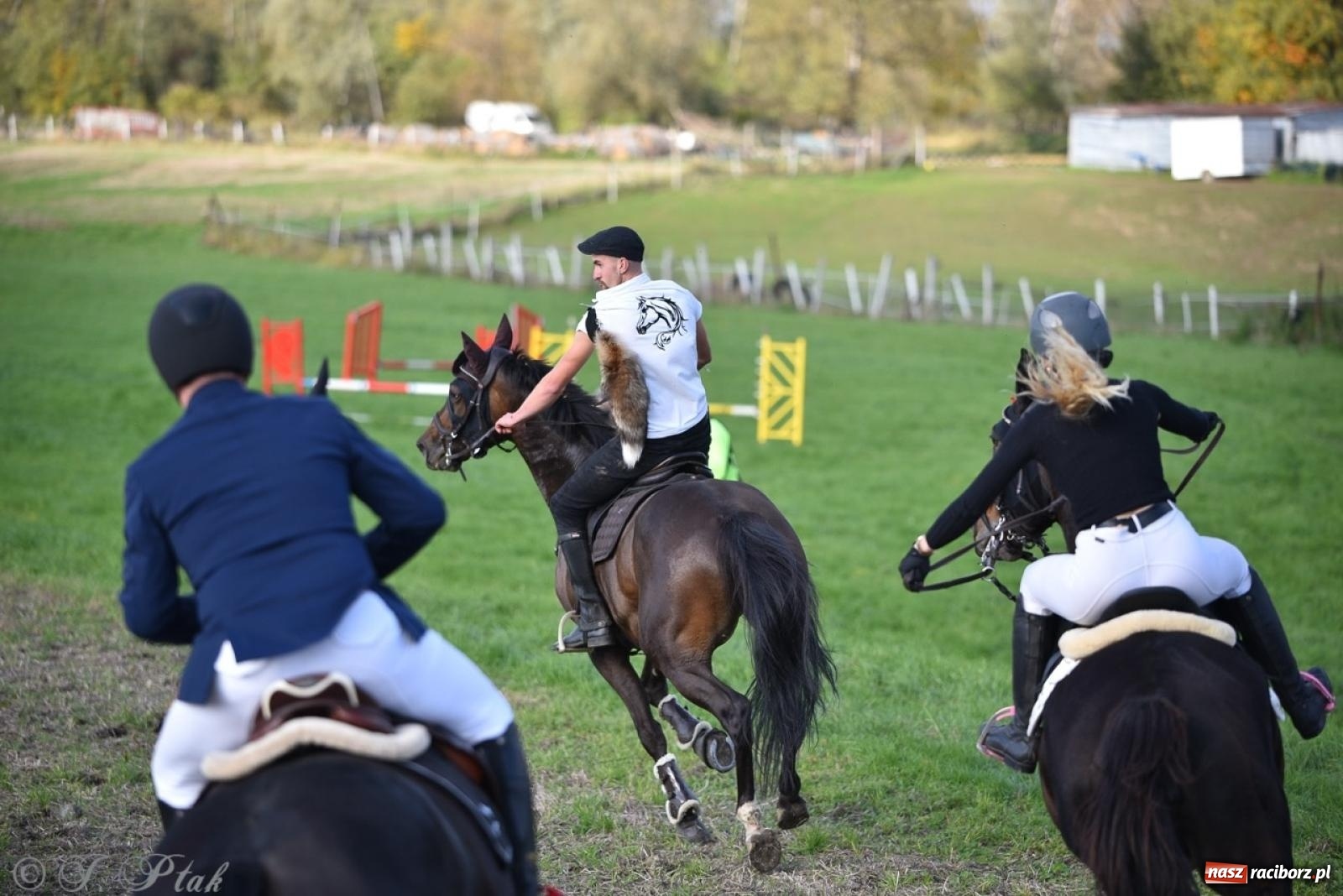 Zdjęcie w galerii na portalu naszraciborz.pl: Hubertus na Huzarskiej na bis – nie tylko tradycja, ale i pomoc dla Amelki [FOTO] wiadomości z regionu