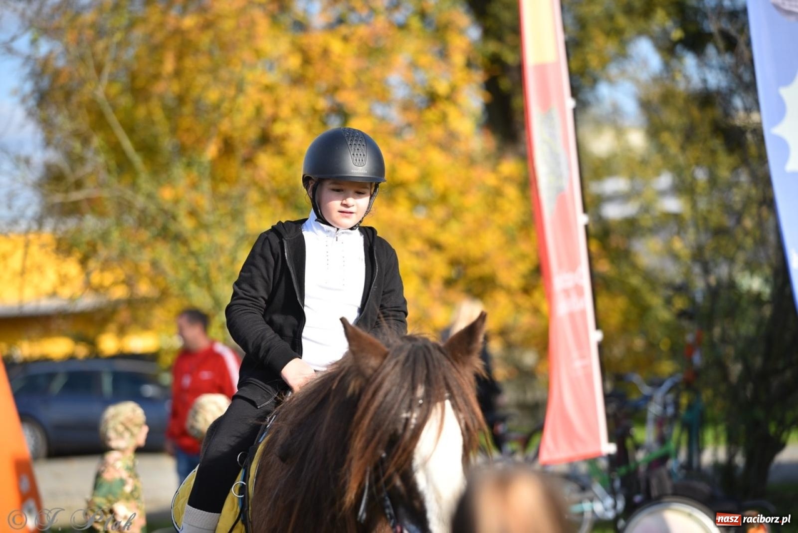 Zdjęcie w galerii na portalu naszraciborz.pl: Hubertus na Huzarskiej na bis – nie tylko tradycja, ale i pomoc dla Amelki [FOTO] wiadomości z regionu