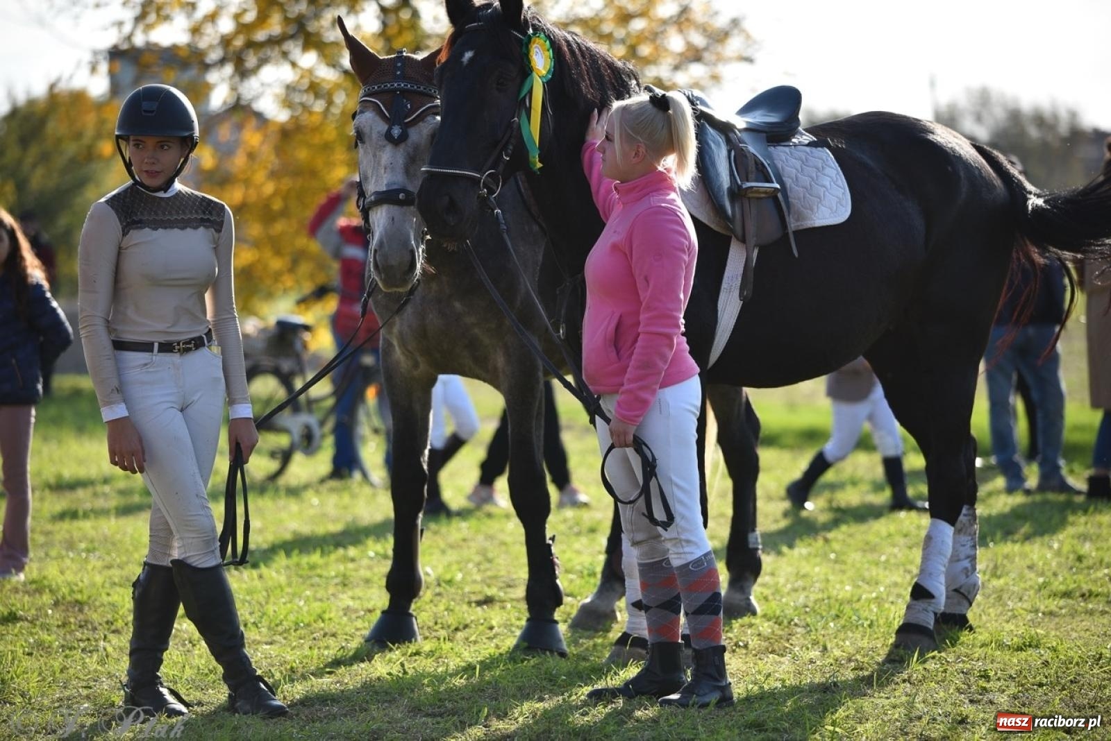 Zdjęcie w galerii na portalu naszraciborz.pl: Hubertus na Huzarskiej na bis – nie tylko tradycja, ale i pomoc dla Amelki [FOTO] wiadomości z regionu
