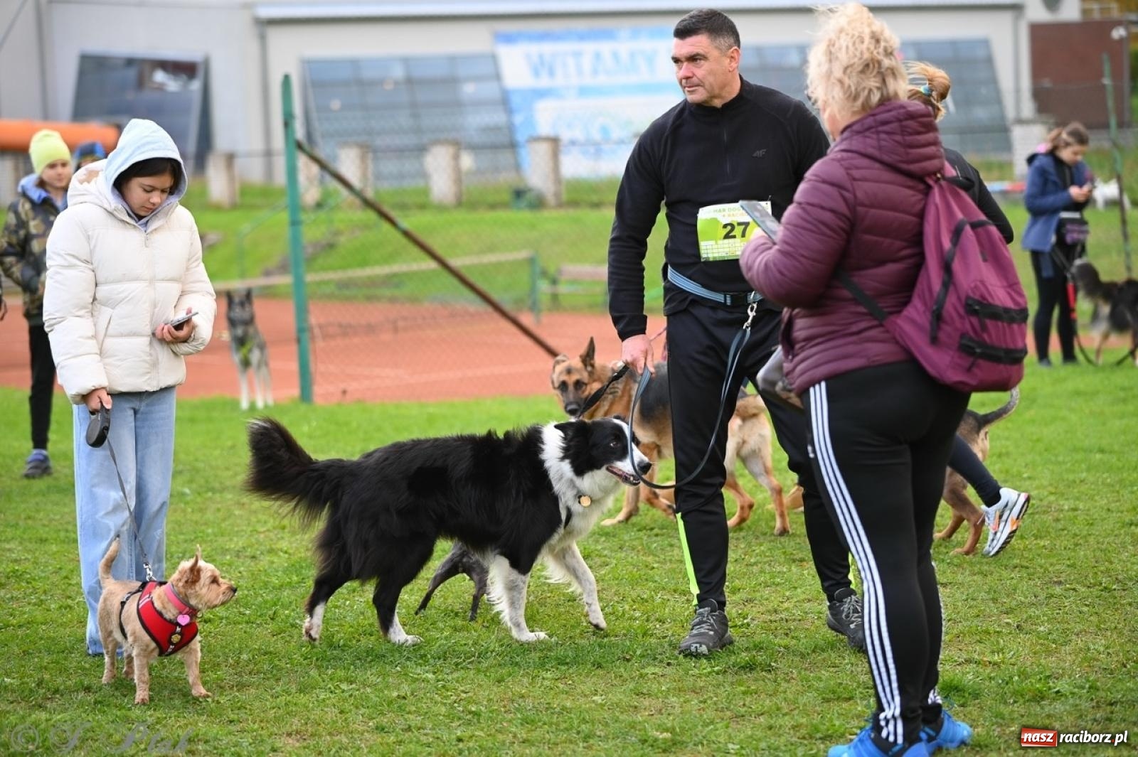 Zdjęcie w galerii na portalu naszraciborz.pl: Niedzielny dogtrekking. Bieg i spacer z psami wsparciem dla zwierząt OTOZ Animals wiadomości z regionu