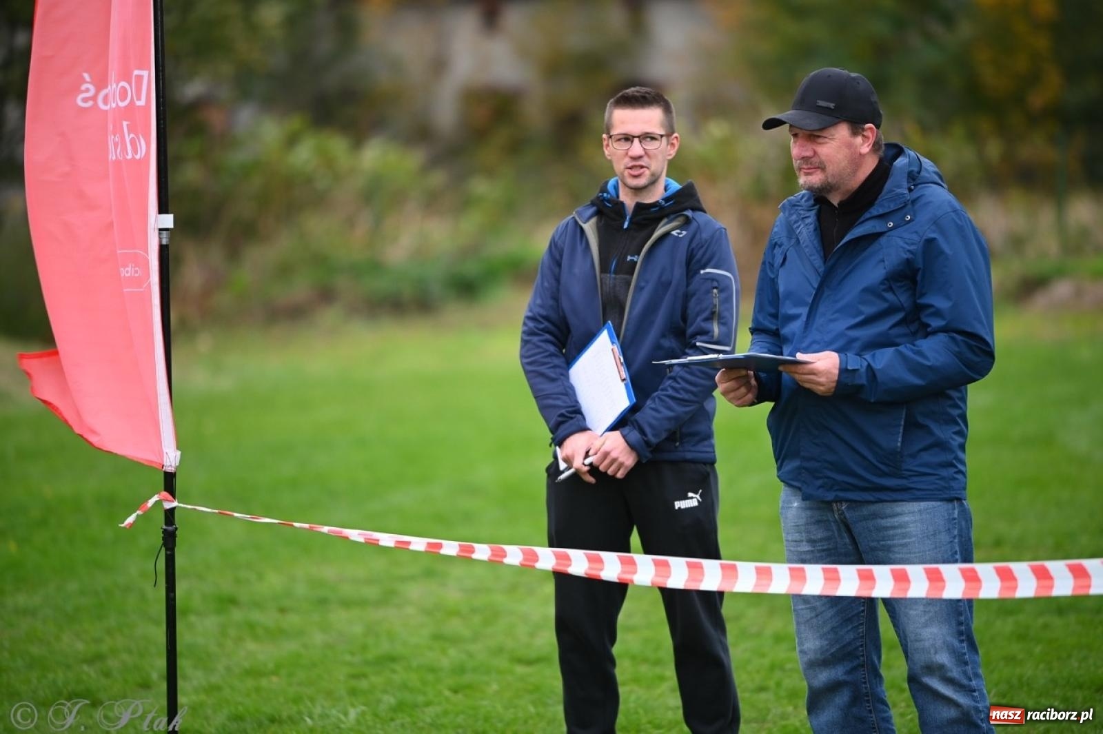 Zdjęcie w galerii na portalu naszraciborz.pl: Niedzielny dogtrekking. Bieg i spacer z psami wsparciem dla zwierząt OTOZ Animals wiadomości z regionu