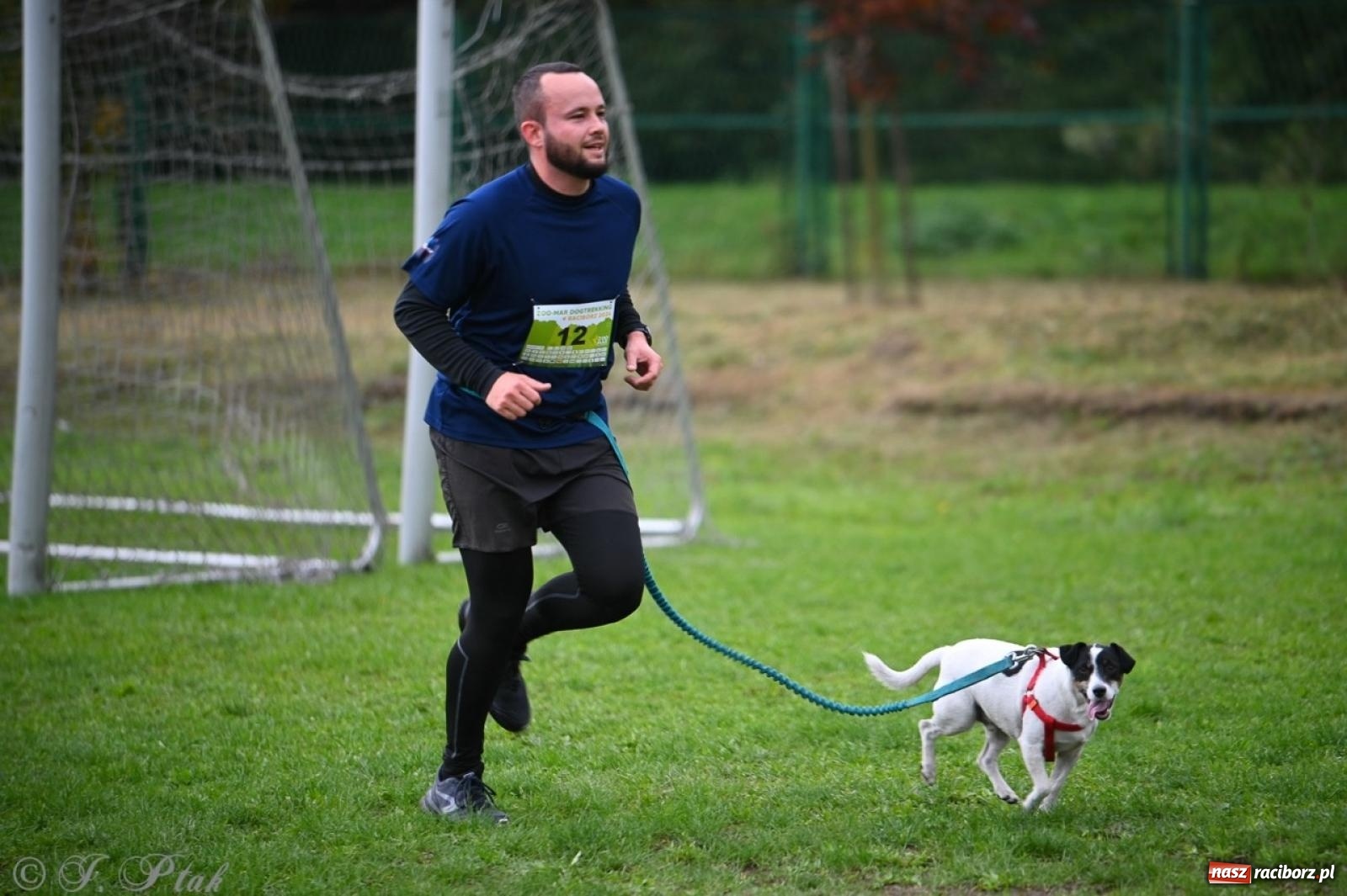 Zdjęcie w galerii na portalu naszraciborz.pl: Niedzielny dogtrekking. Bieg i spacer z psami wsparciem dla zwierząt OTOZ Animals wiadomości z regionu
