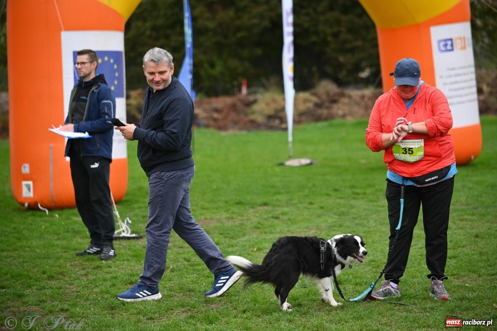 Zdjęcie w galerii na portalu naszraciborz.pl: Niedzielny dogtrekking. Bieg i spacer z psami wsparciem dla zwierząt OTOZ Animals wiadomości z regionu