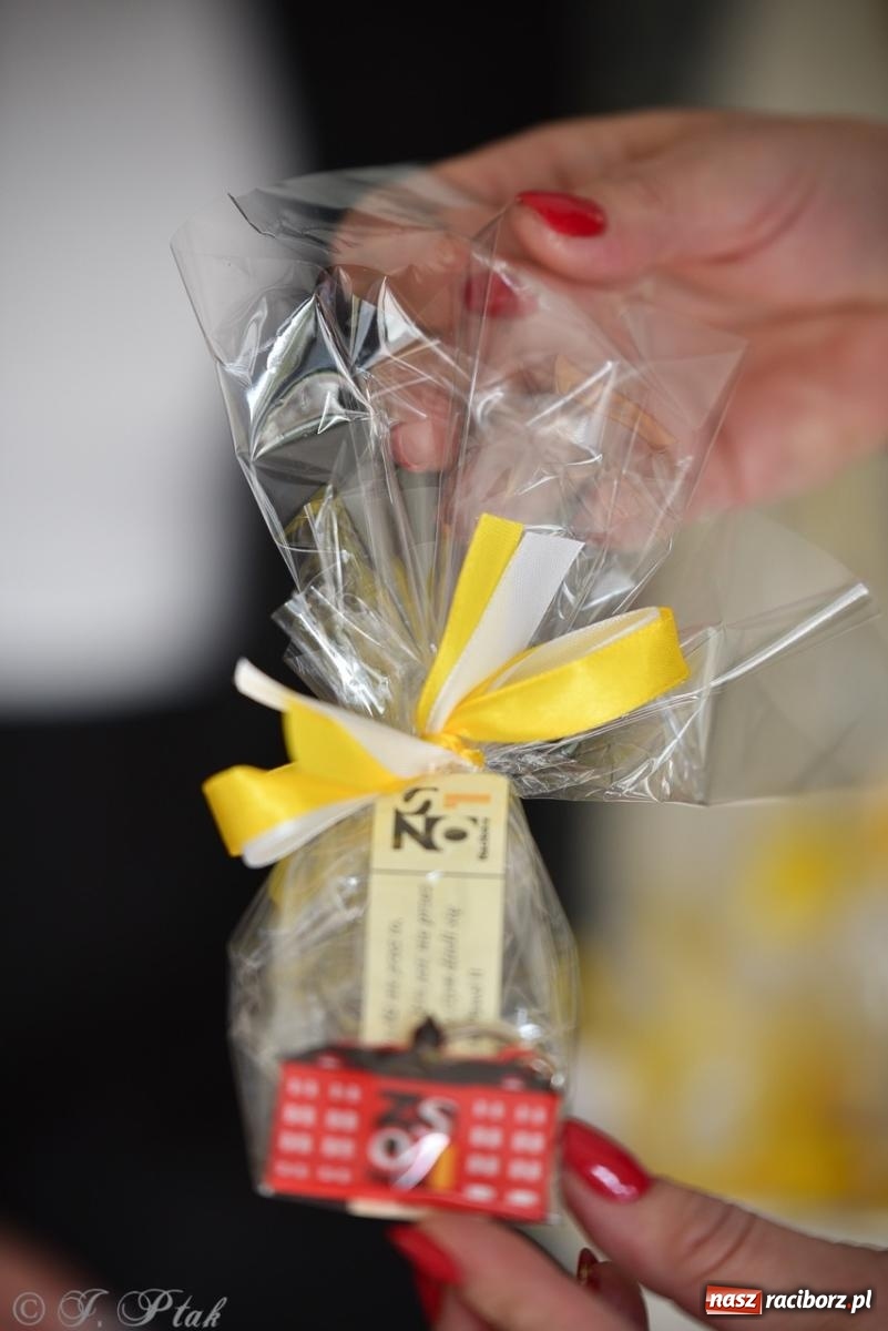 Zdjęcie w galerii na portalu naszraciborz.pl: Powiatowy Dzień Edukacji Narodowej w I LO [FOTO] wiadomości z regionu