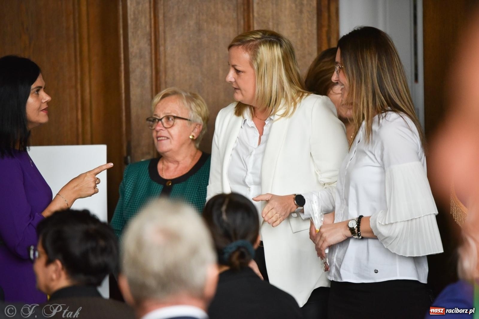 Zdjęcie w galerii na portalu naszraciborz.pl: Powiatowy Dzień Edukacji Narodowej w I LO [FOTO] wiadomości z regionu