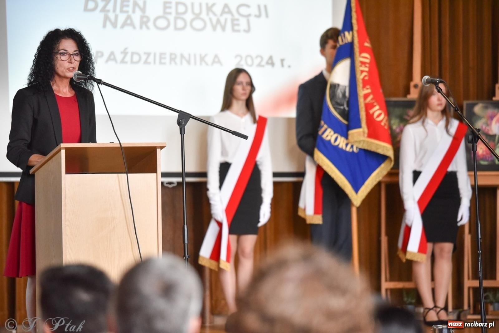 Zdjęcie w galerii na portalu naszraciborz.pl: Powiatowy Dzień Edukacji Narodowej w I LO [FOTO] wiadomości z regionu