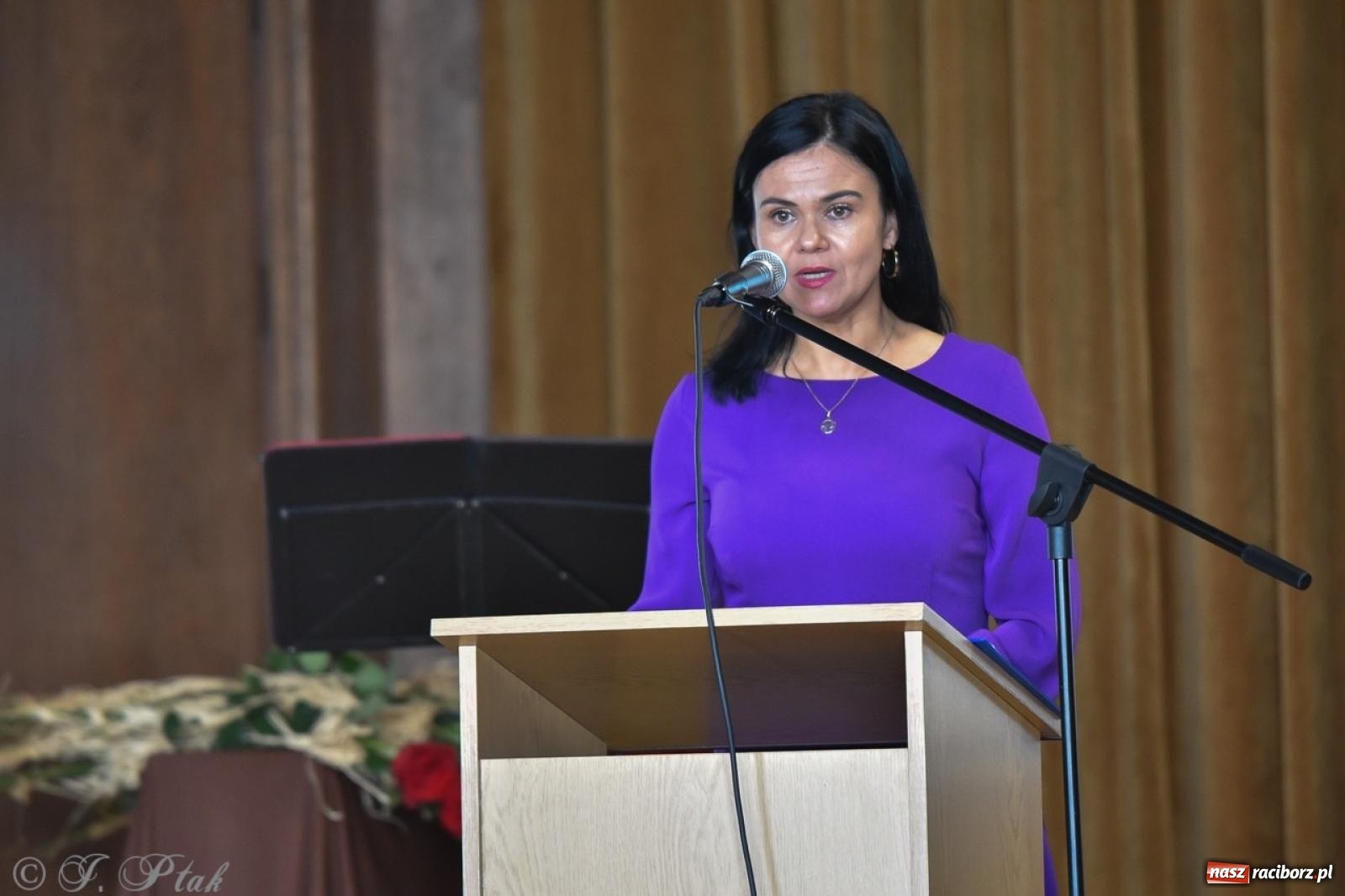 Zdjęcie w galerii na portalu naszraciborz.pl: Powiatowy Dzień Edukacji Narodowej w I LO [FOTO] wiadomości z regionu