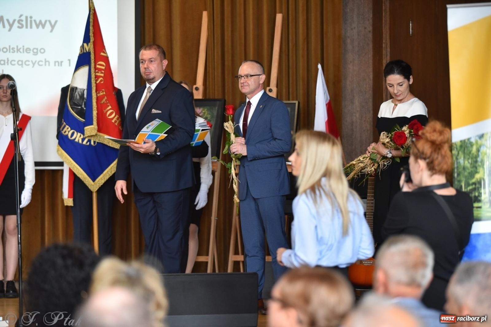 Zdjęcie w galerii na portalu naszraciborz.pl: Powiatowy Dzień Edukacji Narodowej w I LO [FOTO] wiadomości z regionu