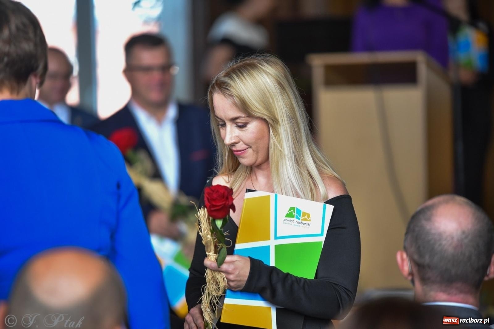 Zdjęcie w galerii na portalu naszraciborz.pl: Powiatowy Dzień Edukacji Narodowej w I LO [FOTO] wiadomości z regionu