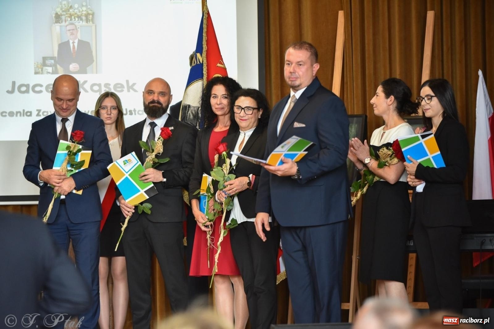 Zdjęcie w galerii na portalu naszraciborz.pl: Powiatowy Dzień Edukacji Narodowej w I LO [FOTO] wiadomości z regionu