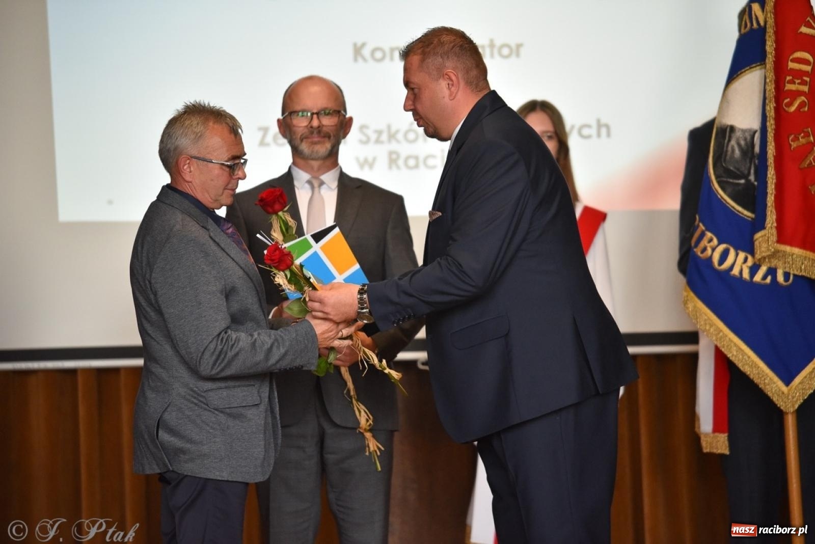 Zdjęcie w galerii na portalu naszraciborz.pl: Powiatowy Dzień Edukacji Narodowej w I LO [FOTO] wiadomości z regionu